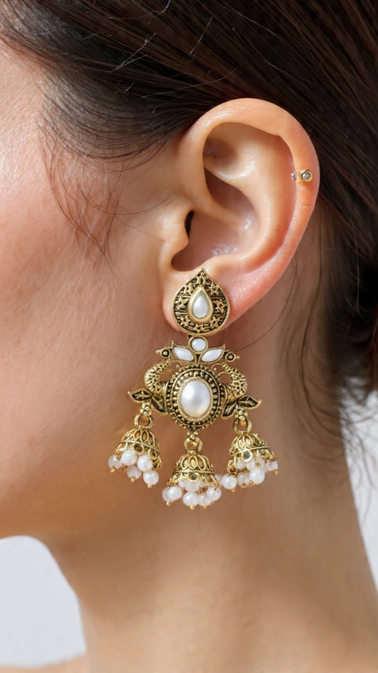 Gorgeous Designer Hangings Set - Pearl / White Stone