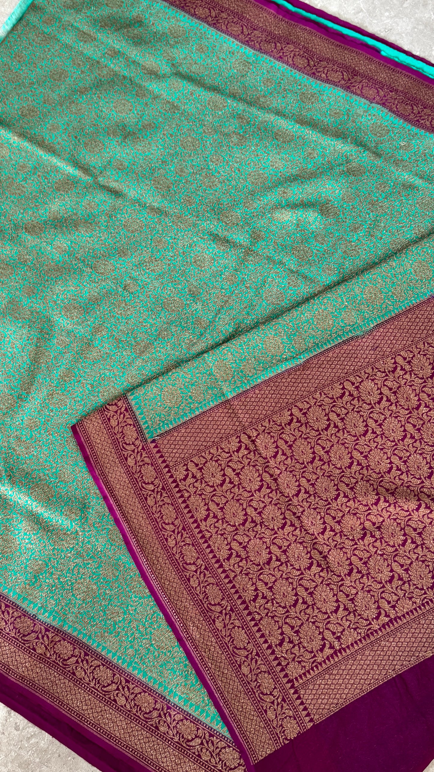 Raw Banarasi Handloom – Rama green with Wine