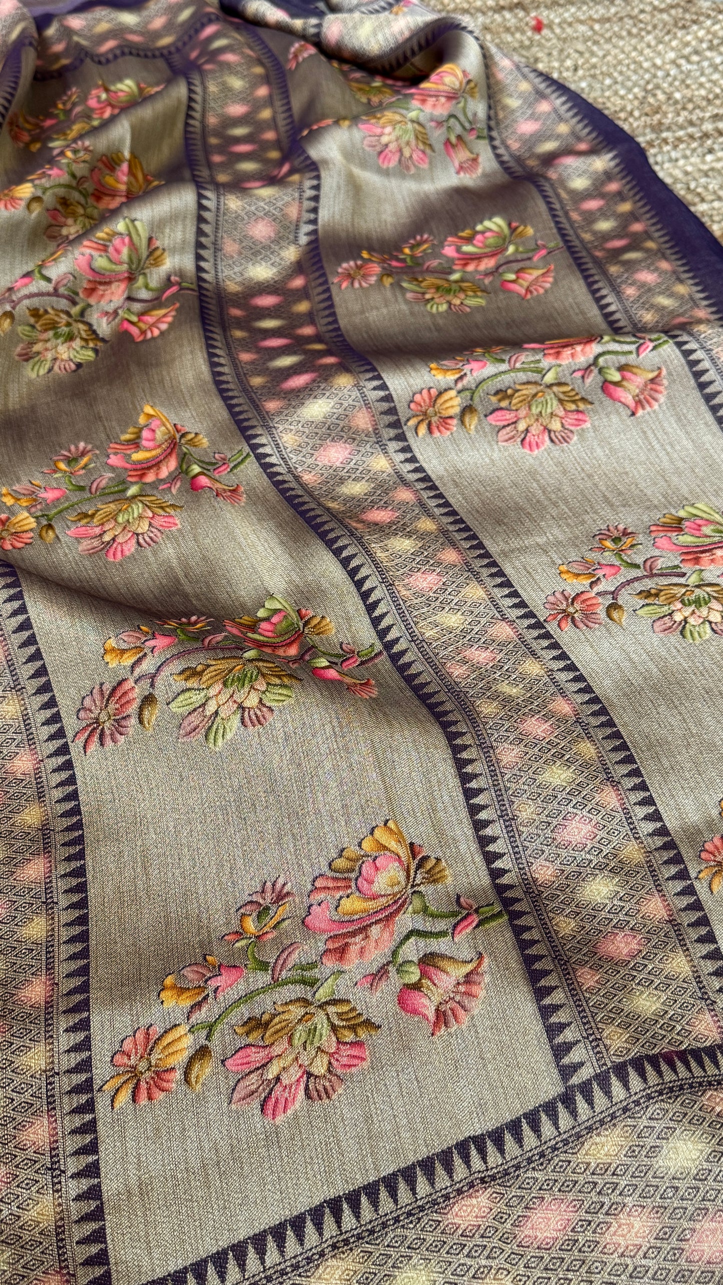 Exclusive - A Soft Tissue Banarasi Handwoven Sarees with floral prints - Gold & Lavender