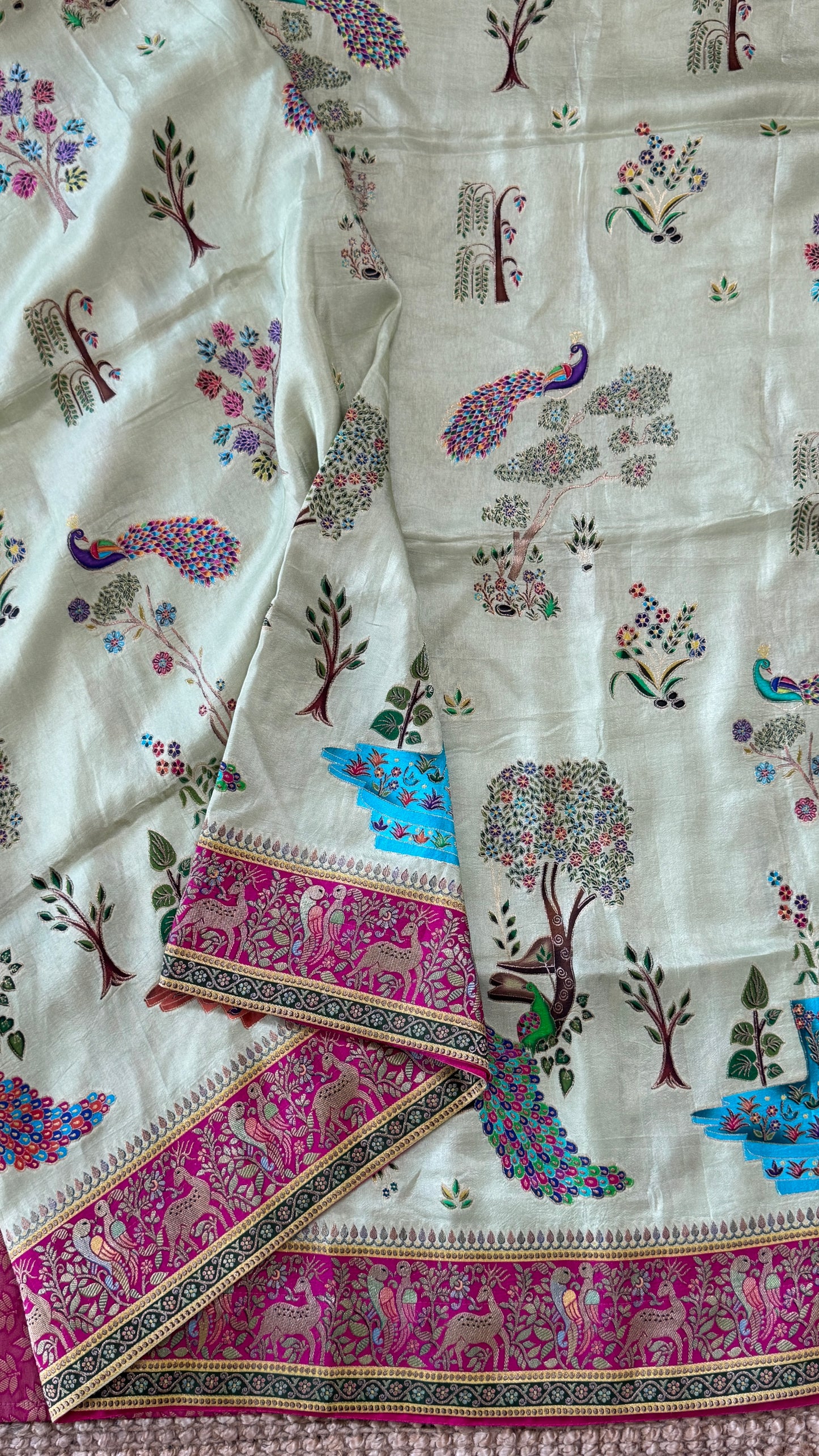 A Kashmiri Pashmina Banarasi Handwoven Storytelling Sarees on Munga Silk - Baby Green