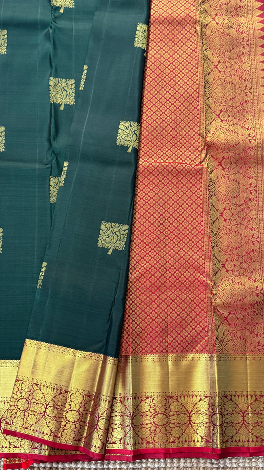 KANJIVARAM PURE SILK HANDLOOM SAREE in Bottle Green and contrast Red Pallu and Border