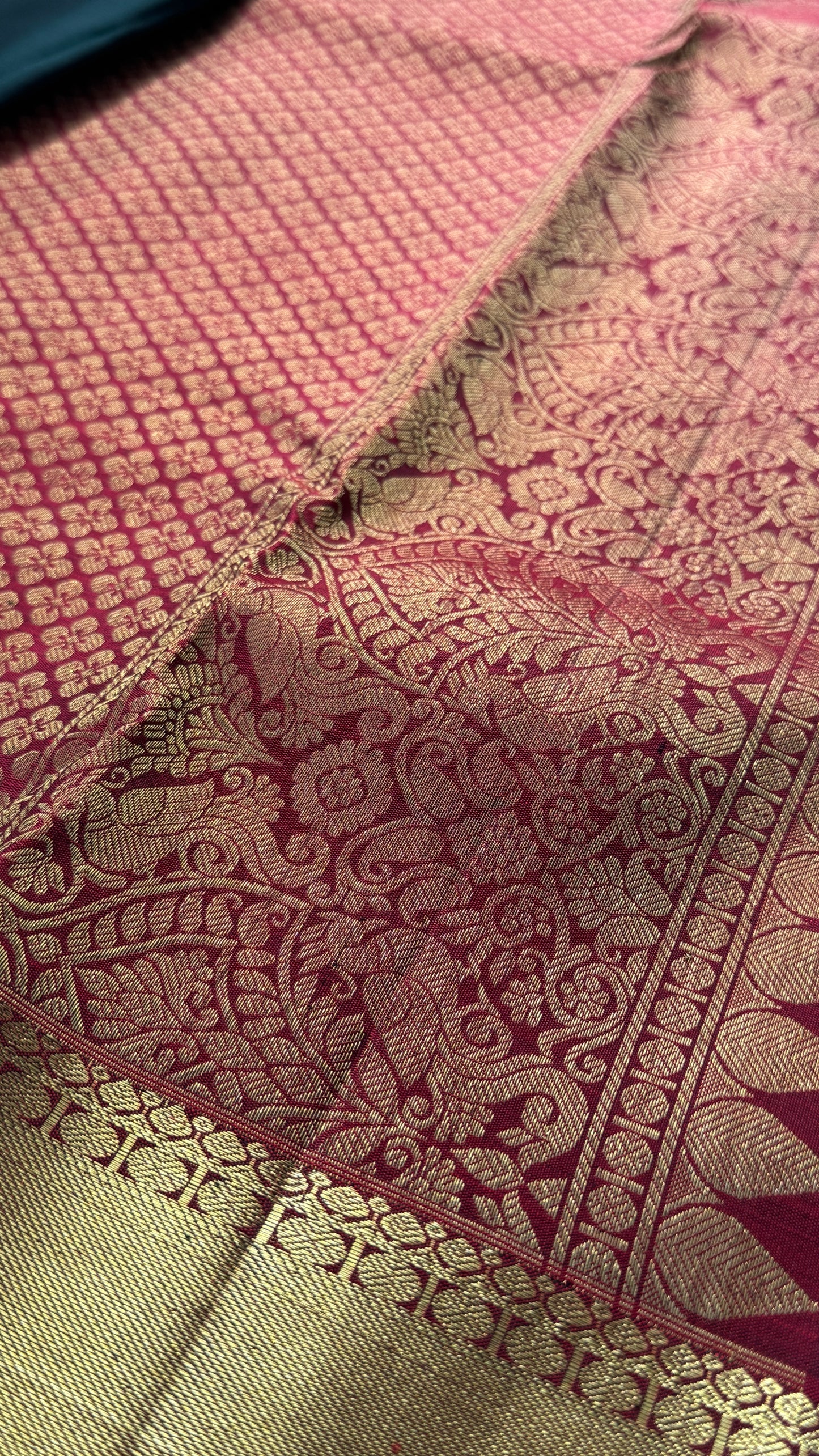 KANJIVARAM PURE SILK HANDLOOM SAREE in Bottle Green and contrast Red Pallu and Border
