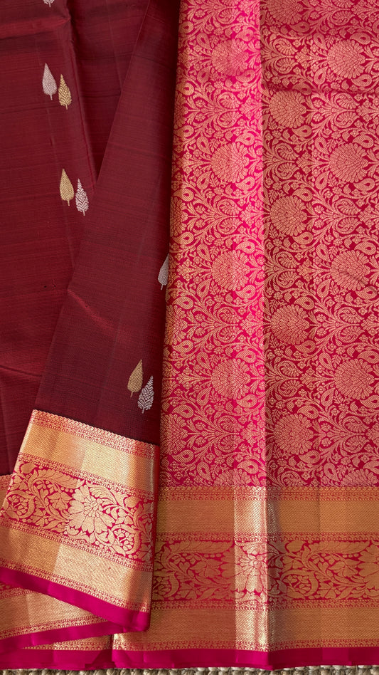 KANJIVARAM PURE SILK HANDLOOM SAREE in Maroon and contrast Pink Border and Pallu