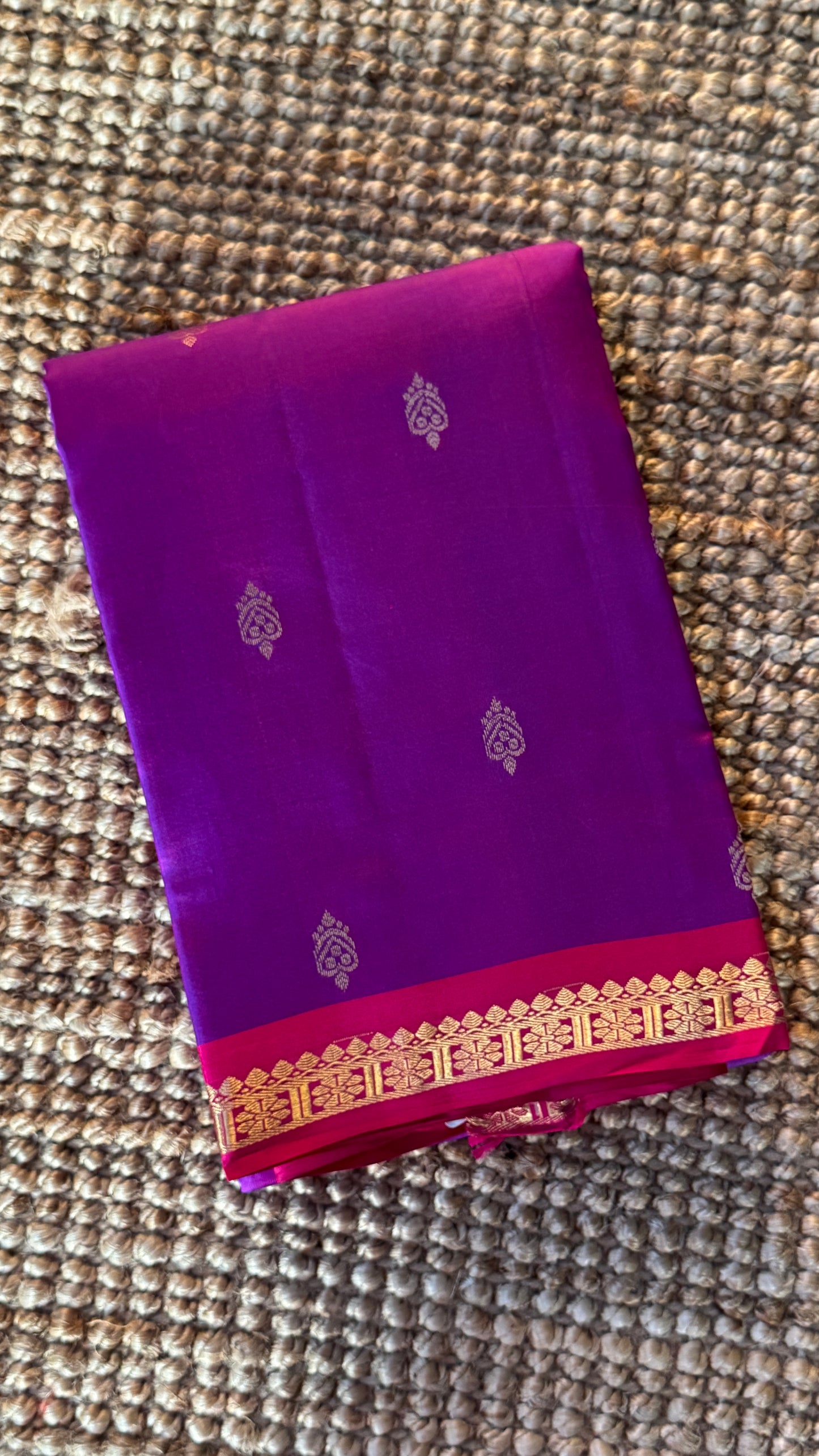 KANJIVARAM PURE SILK HANDLOOM SAREE in Purple and Pink Elegance