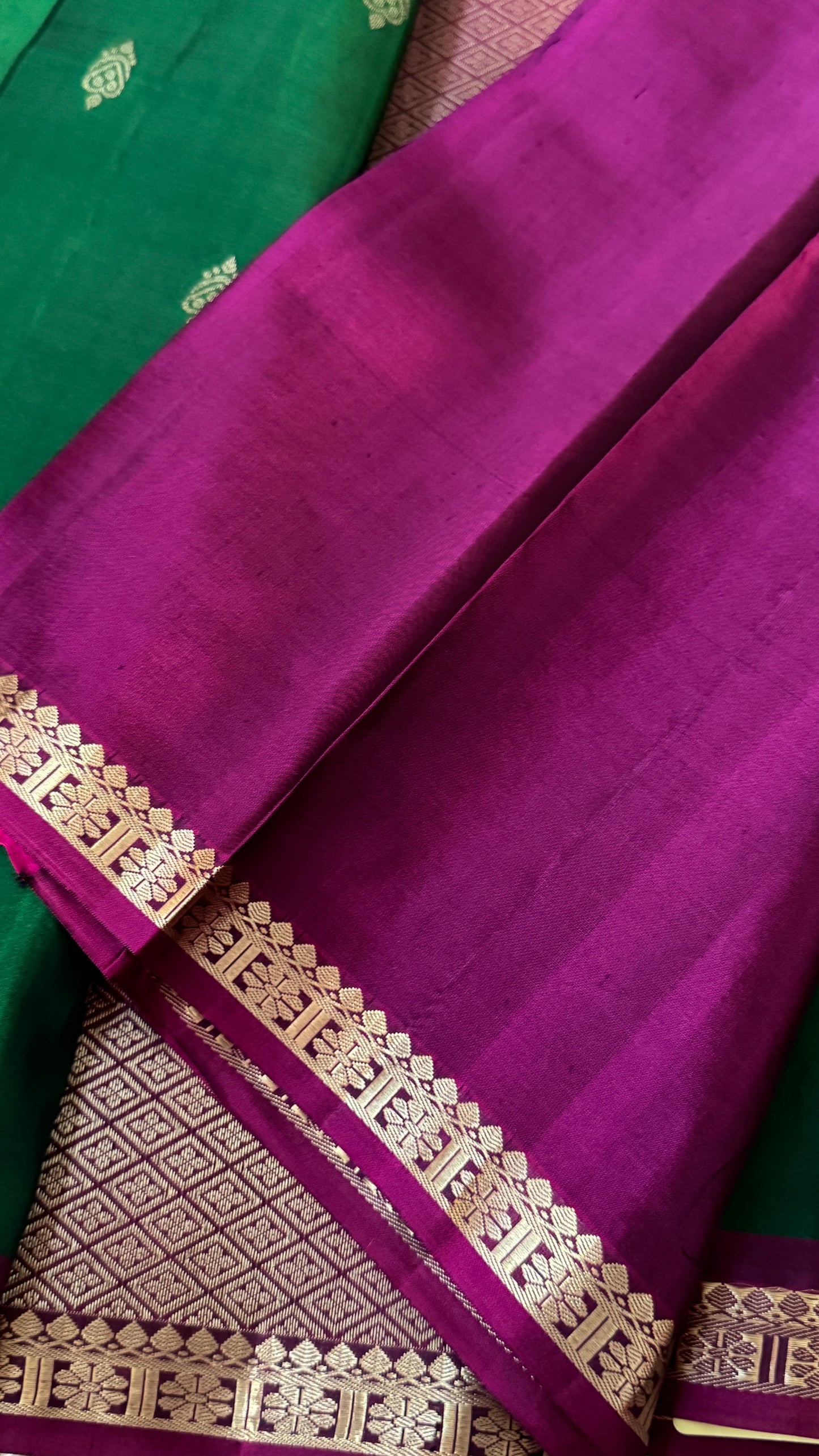 KANJIVARAM PURE SILK HANDLOOM SAREE in Bottle Green and Purple Elegance