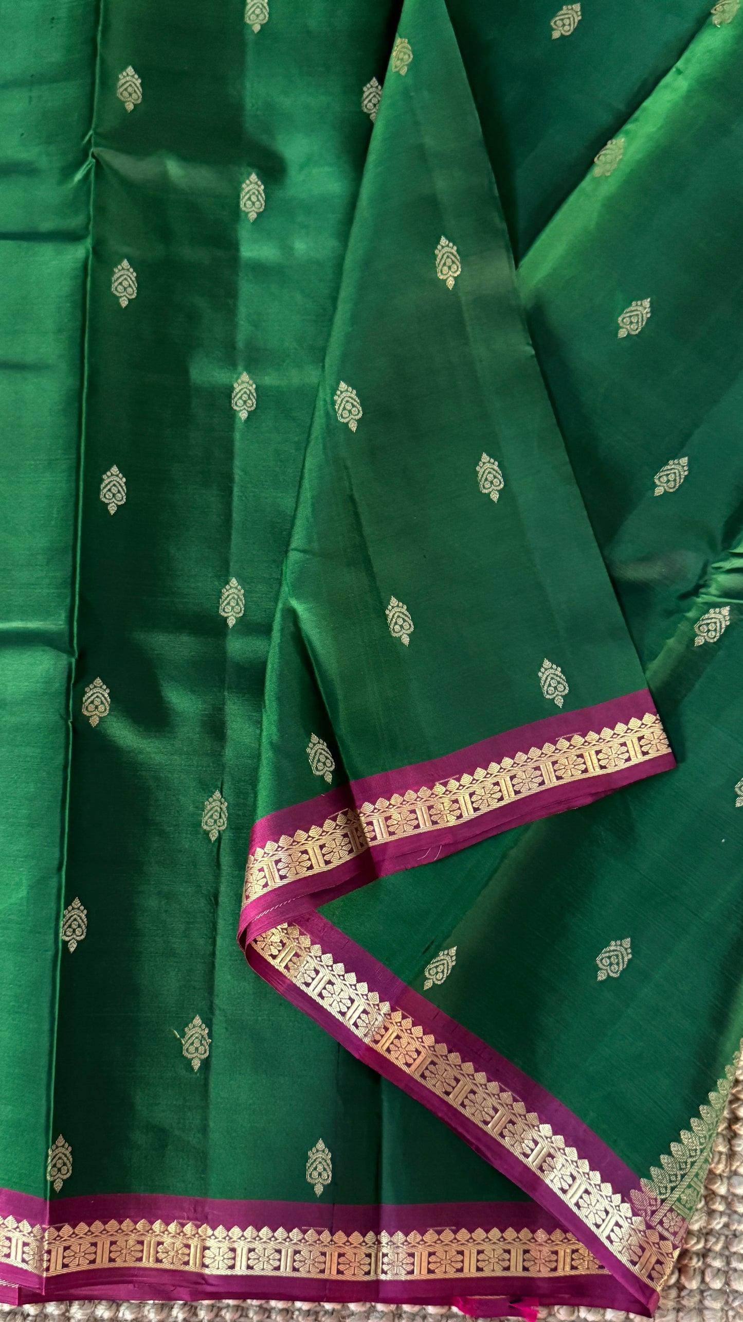 KANJIVARAM PURE SILK HANDLOOM SAREE in Bottle Green and Purple Elegance