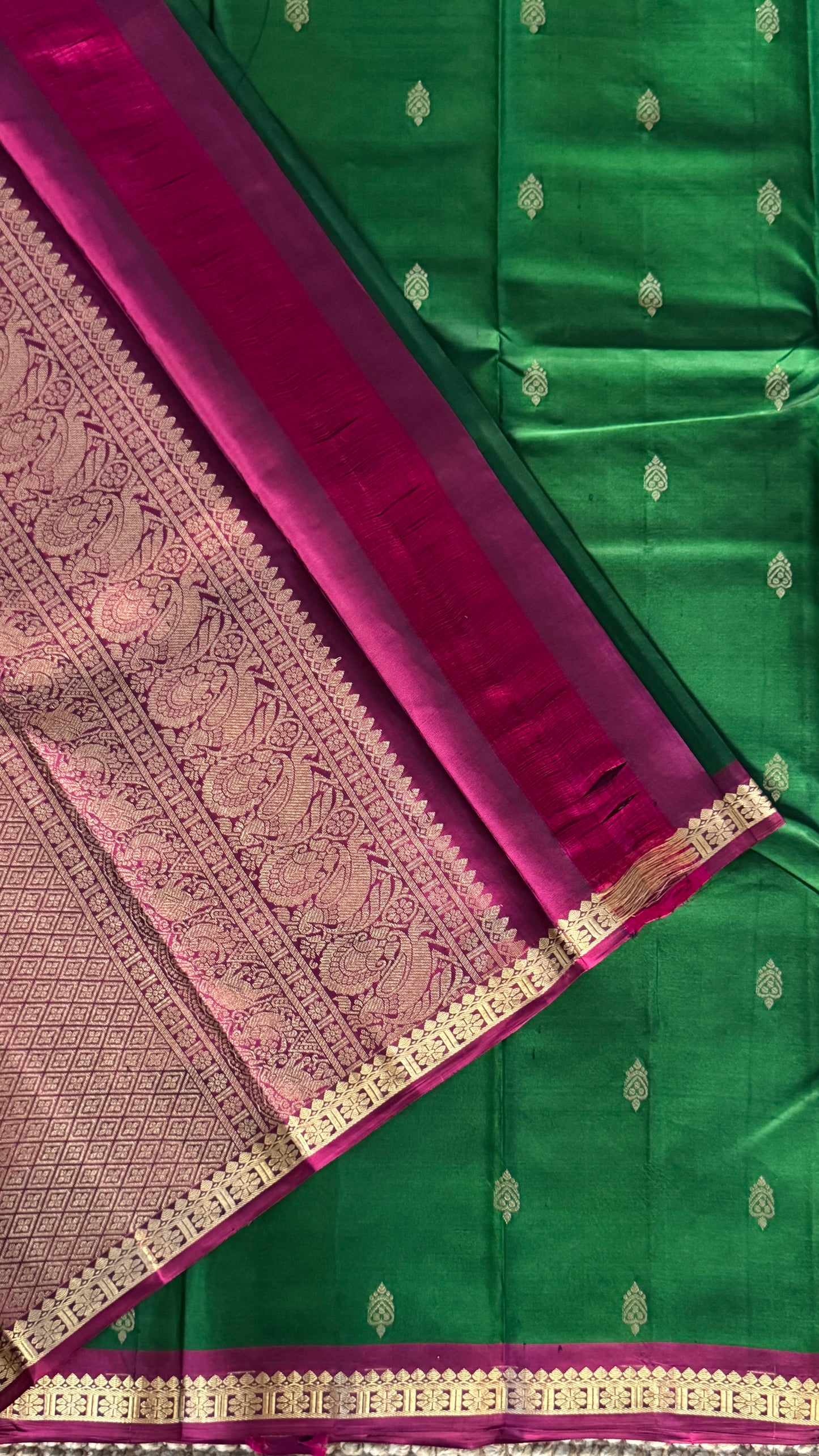 KANJIVARAM PURE SILK HANDLOOM SAREE in Bottle Green and Purple Elegance