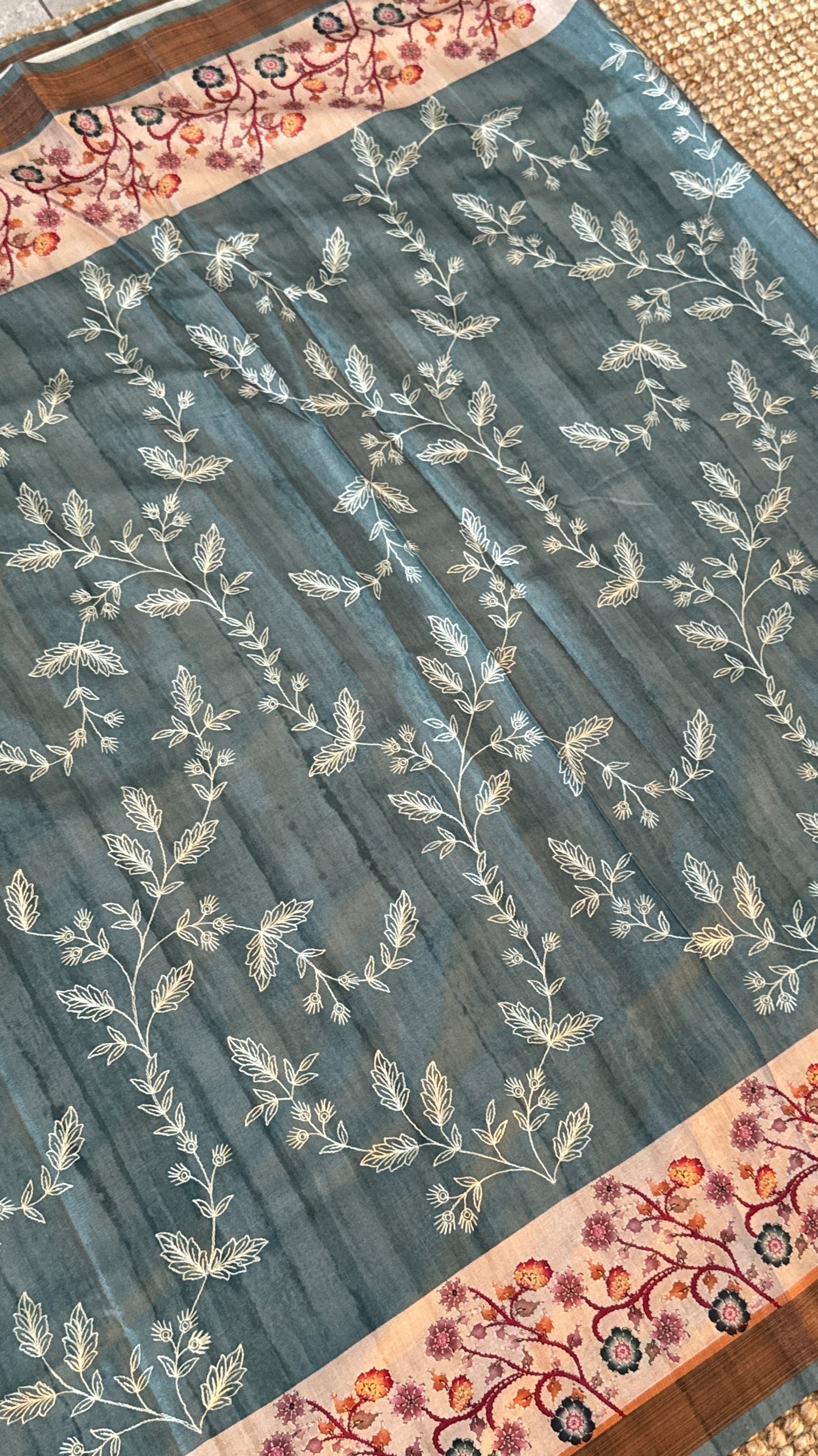HANDLOOM SOFT RAW SILK KALAMKARI EMBROIDERED SAREE – GREY