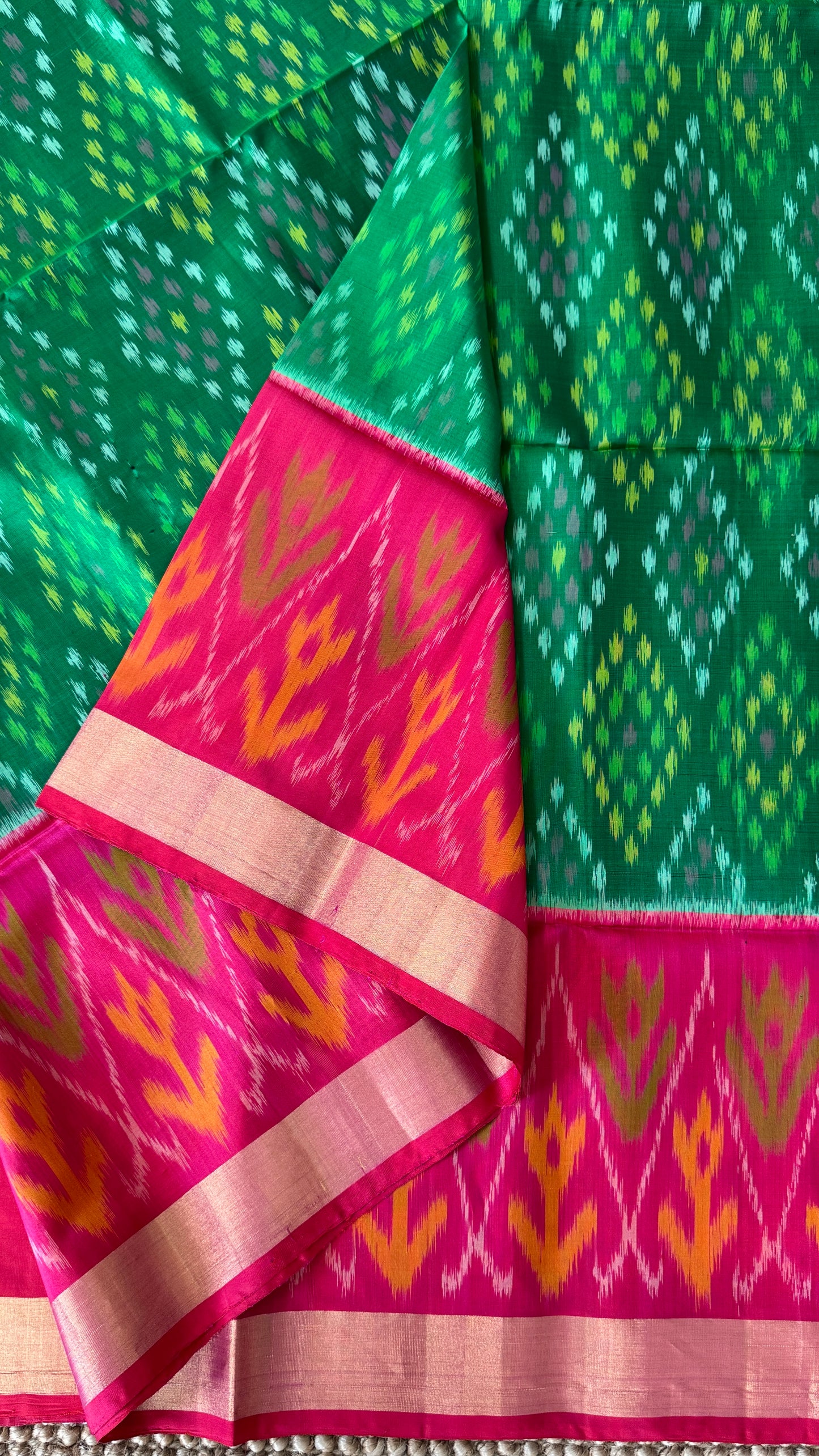 PURE SOFT SILK HANDLOOM SAREE – BOTTLE GREEN WITH PINK BORDER