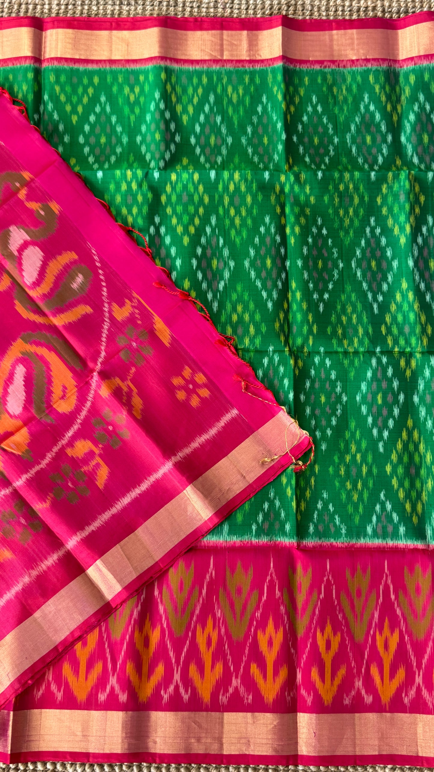 PURE SOFT SILK HANDLOOM SAREE – BOTTLE GREEN WITH PINK BORDER