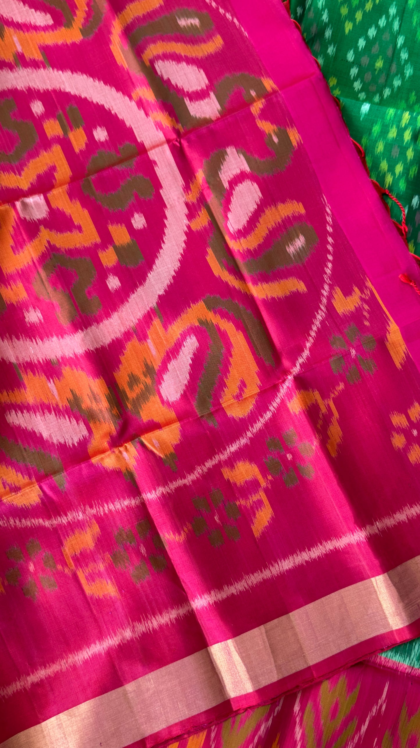 PURE SOFT SILK HANDLOOM SAREE – BOTTLE GREEN WITH PINK BORDER