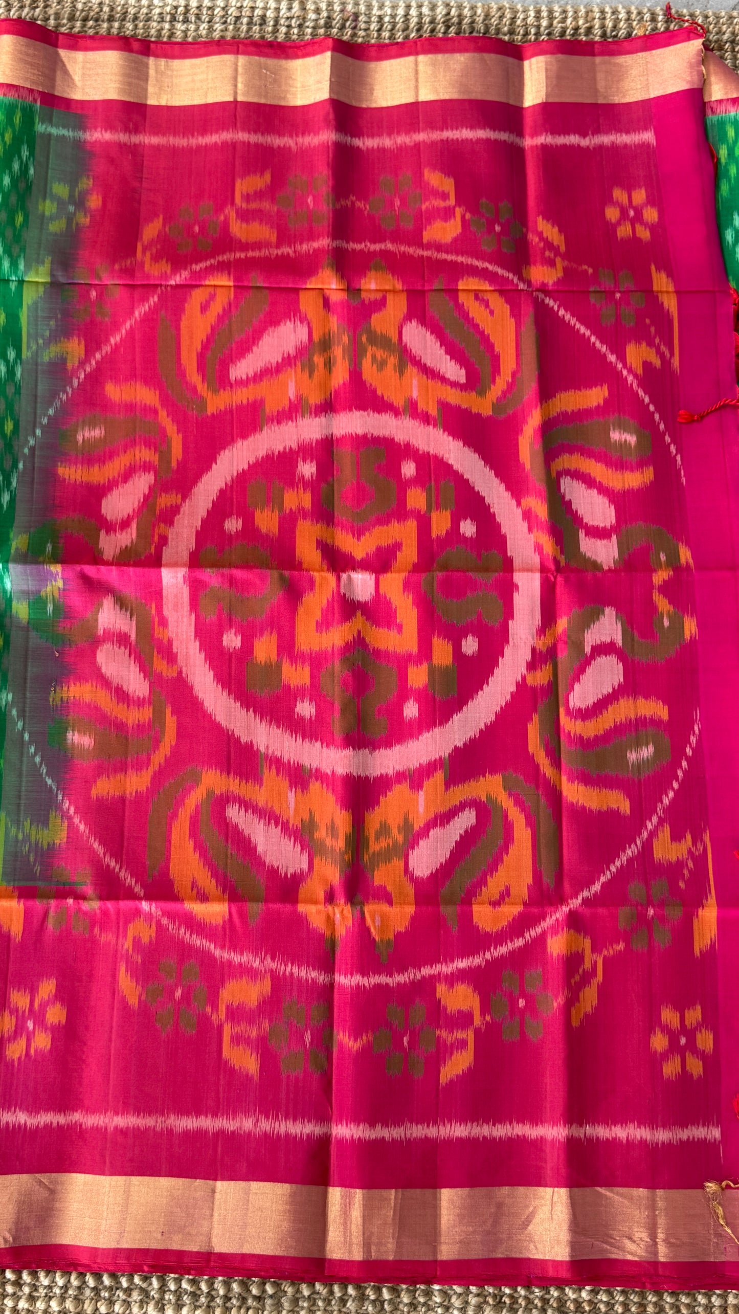 PURE SOFT SILK HANDLOOM SAREE – BOTTLE GREEN WITH PINK BORDER