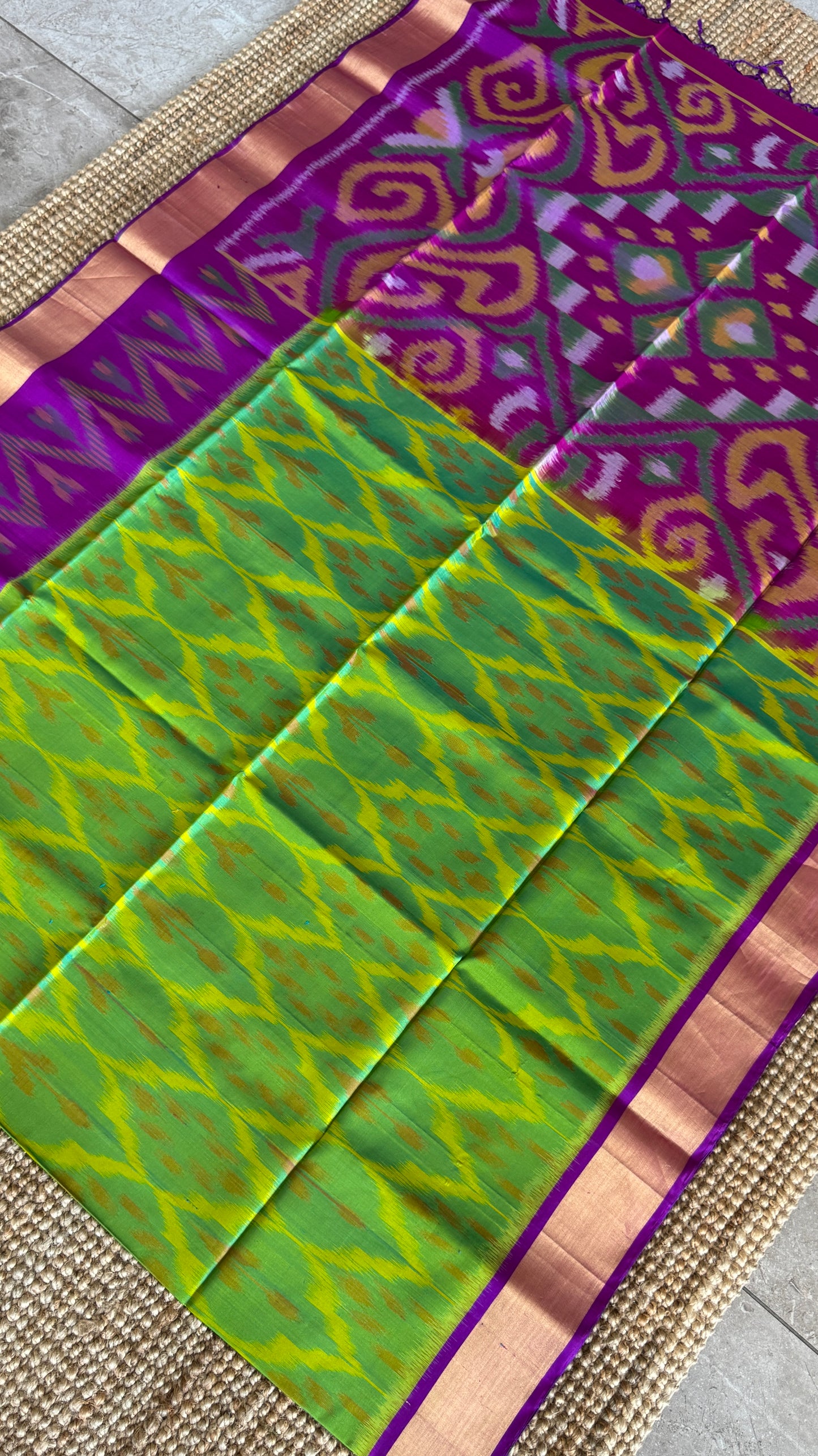 PURE SOFT SILK HANDLOOM SAREE – PARROT GREEN BODY WITH PURPLE PALLU & IKKAT DESIGN