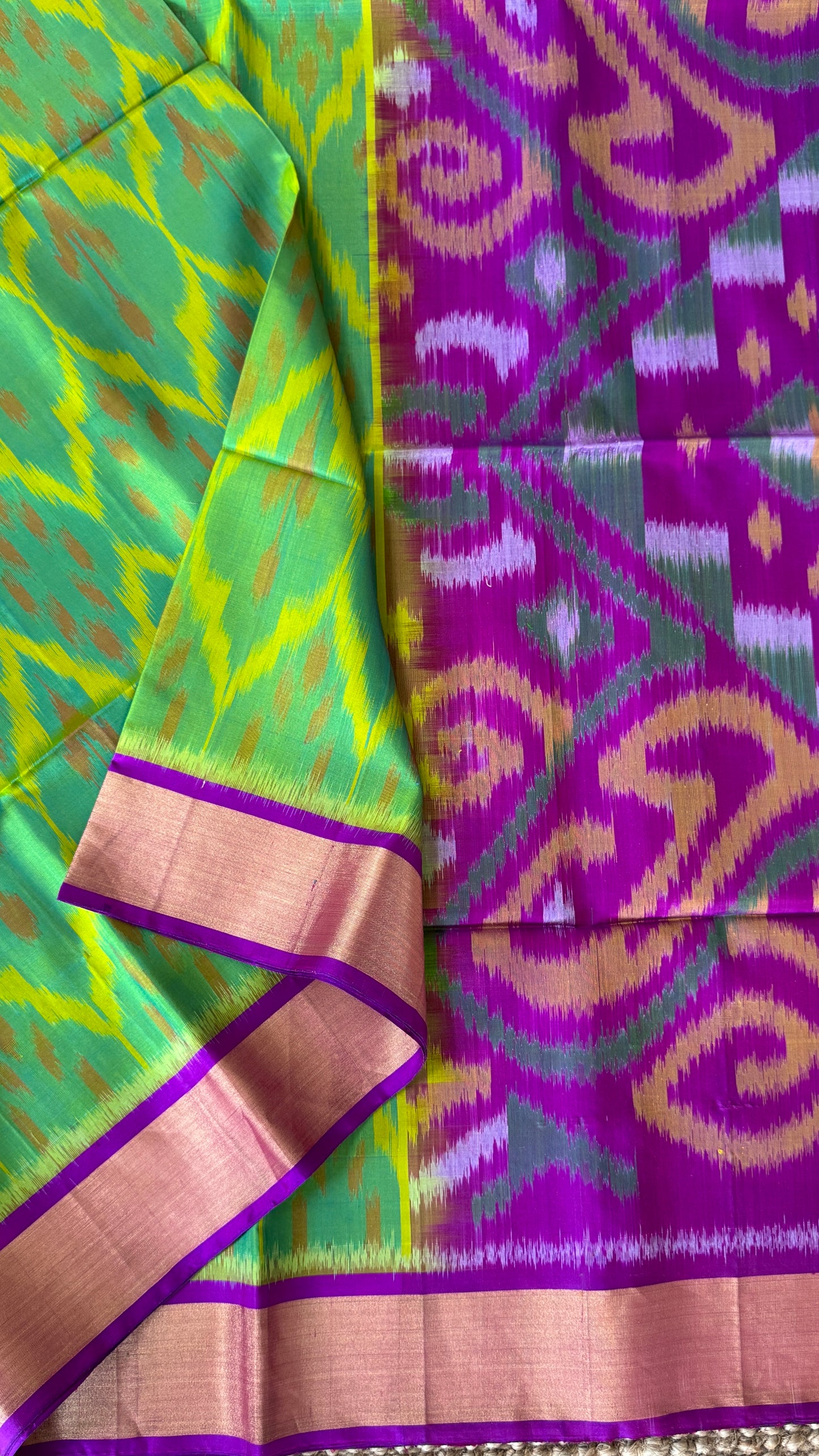 PURE SOFT SILK HANDLOOM SAREE – PARROT GREEN BODY WITH PURPLE PALLU & IKKAT DESIGN