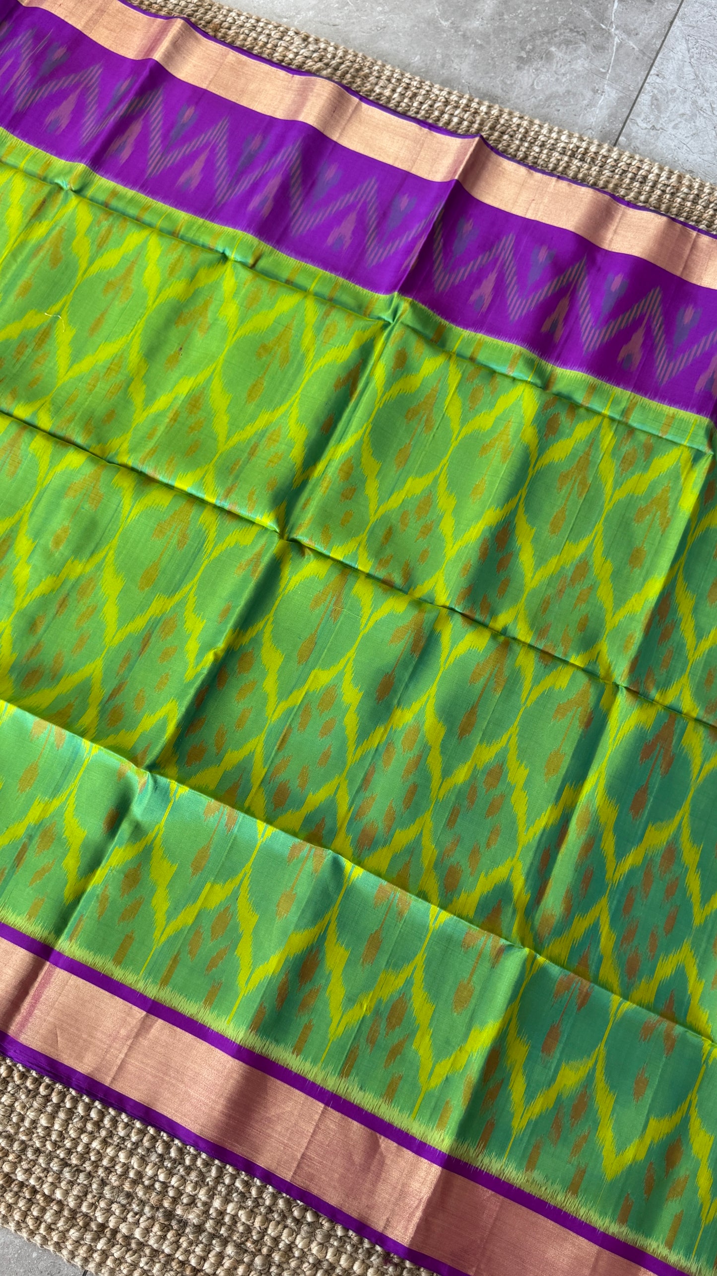 PURE SOFT SILK HANDLOOM SAREE – PARROT GREEN BODY WITH PURPLE PALLU & IKKAT DESIGN