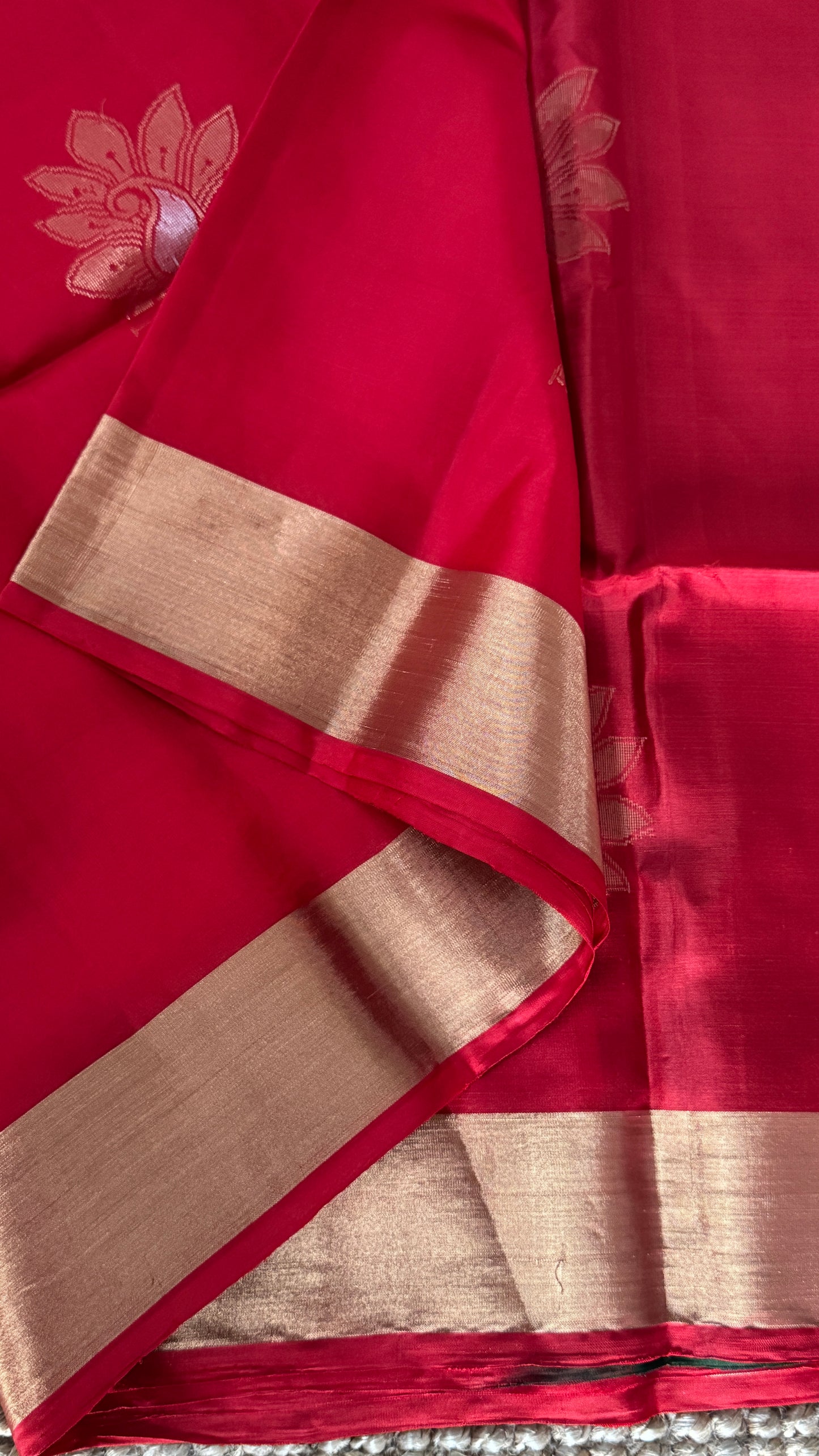 KANCHIVARAM PURE SOFT SILK HANDLOOM SAREE – Red with Bottle Green Pallu
