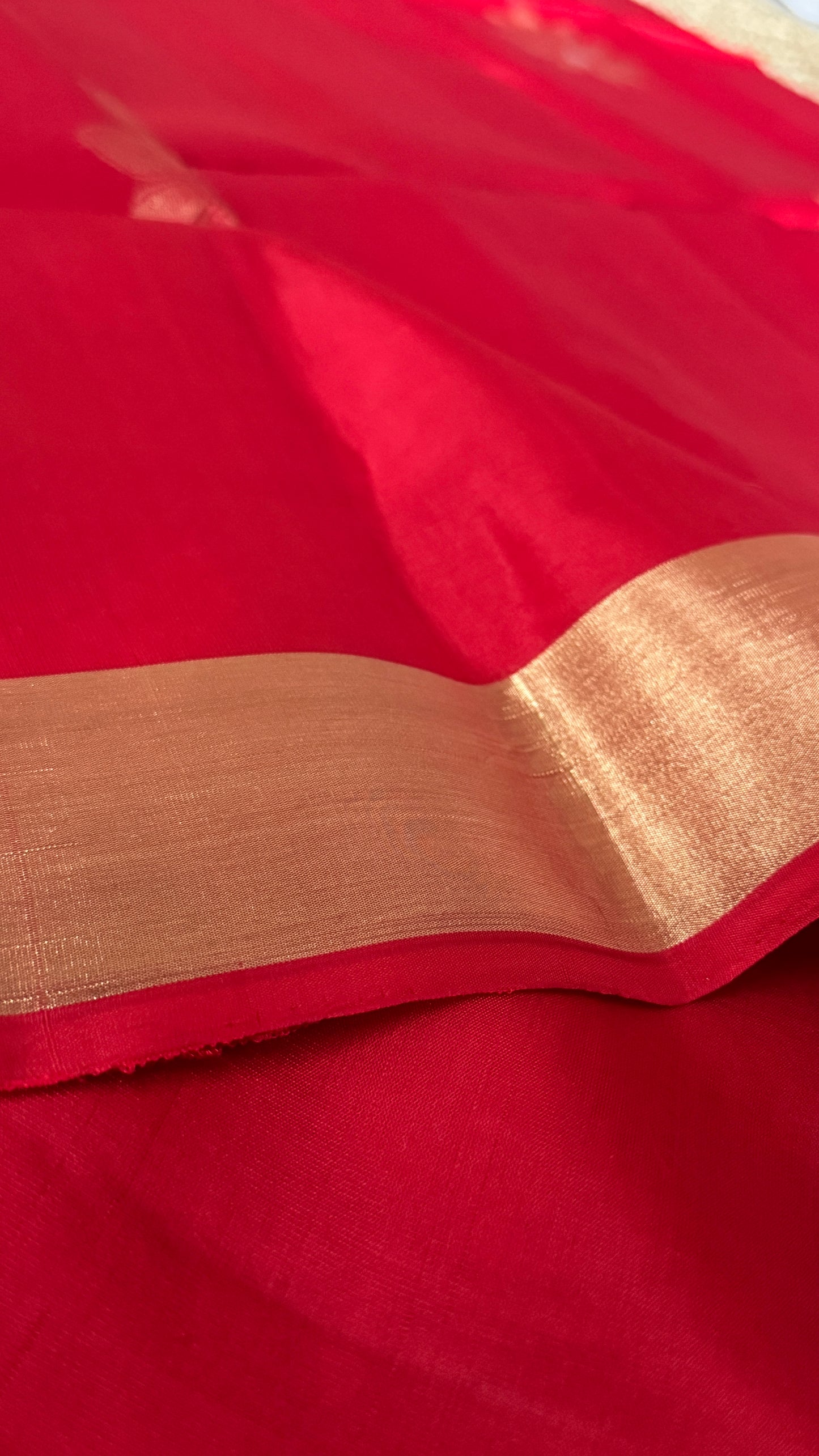 KANCHIVARAM PURE SOFT SILK HANDLOOM SAREE – Red with Bottle Green Pallu