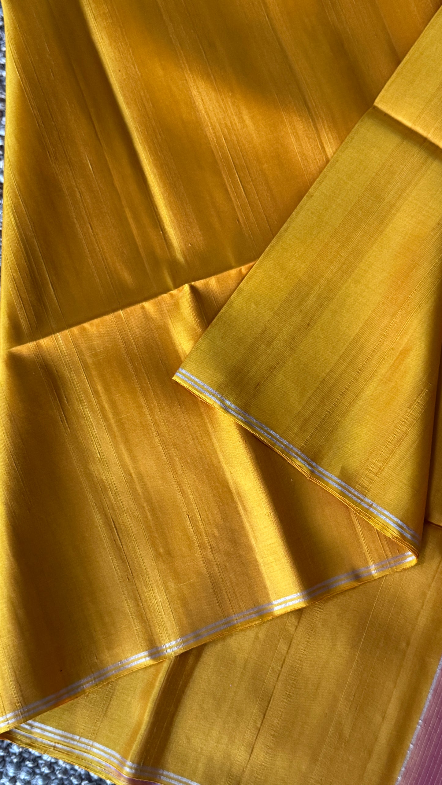 KANCHIVARAM PURE SOFT SILK HANDLOOM SAREE – MUSTARD YELLOW WITH BABY PINK PALLU
