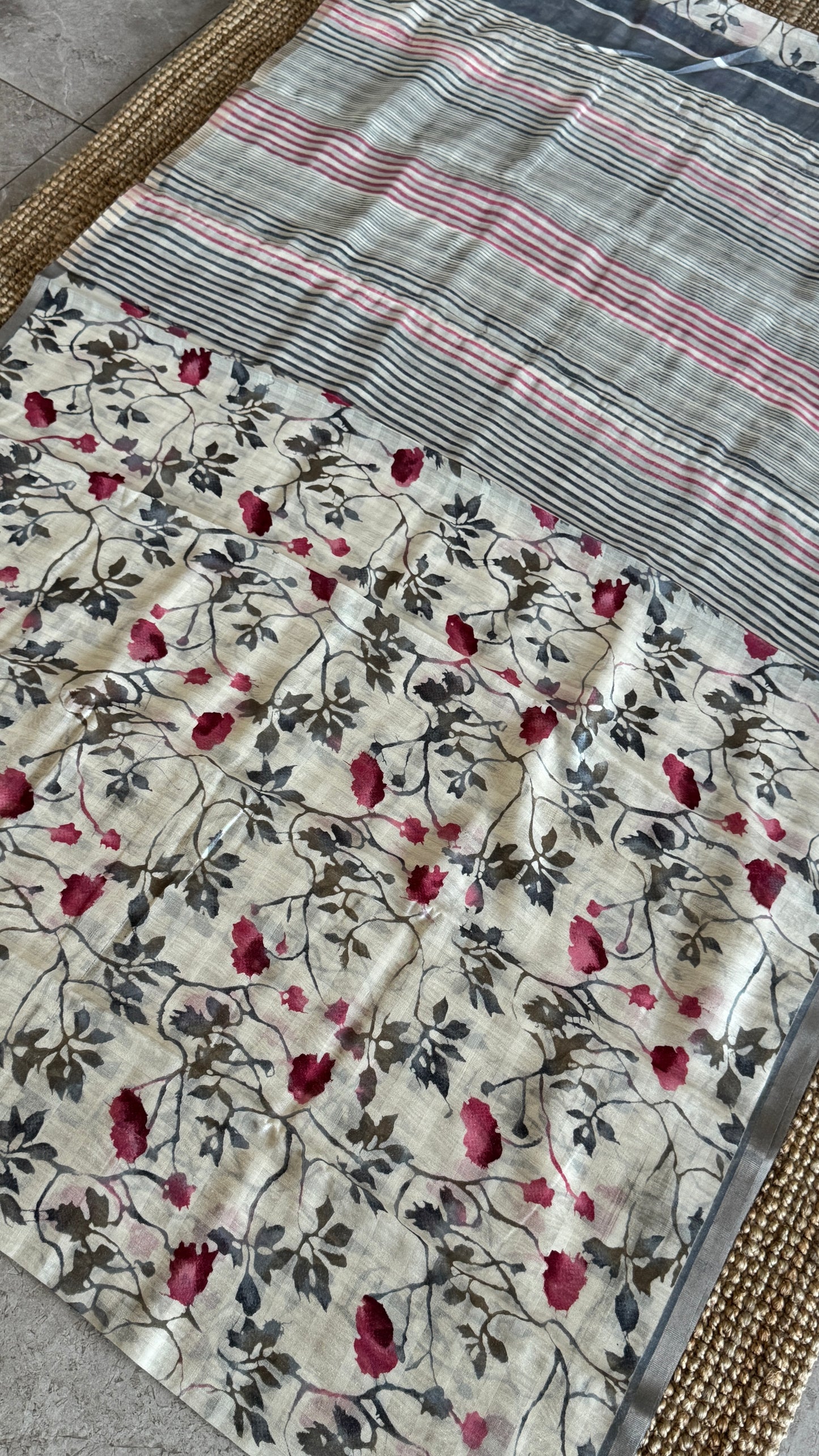 Floral Printed Soft Cotton Saree – Half White