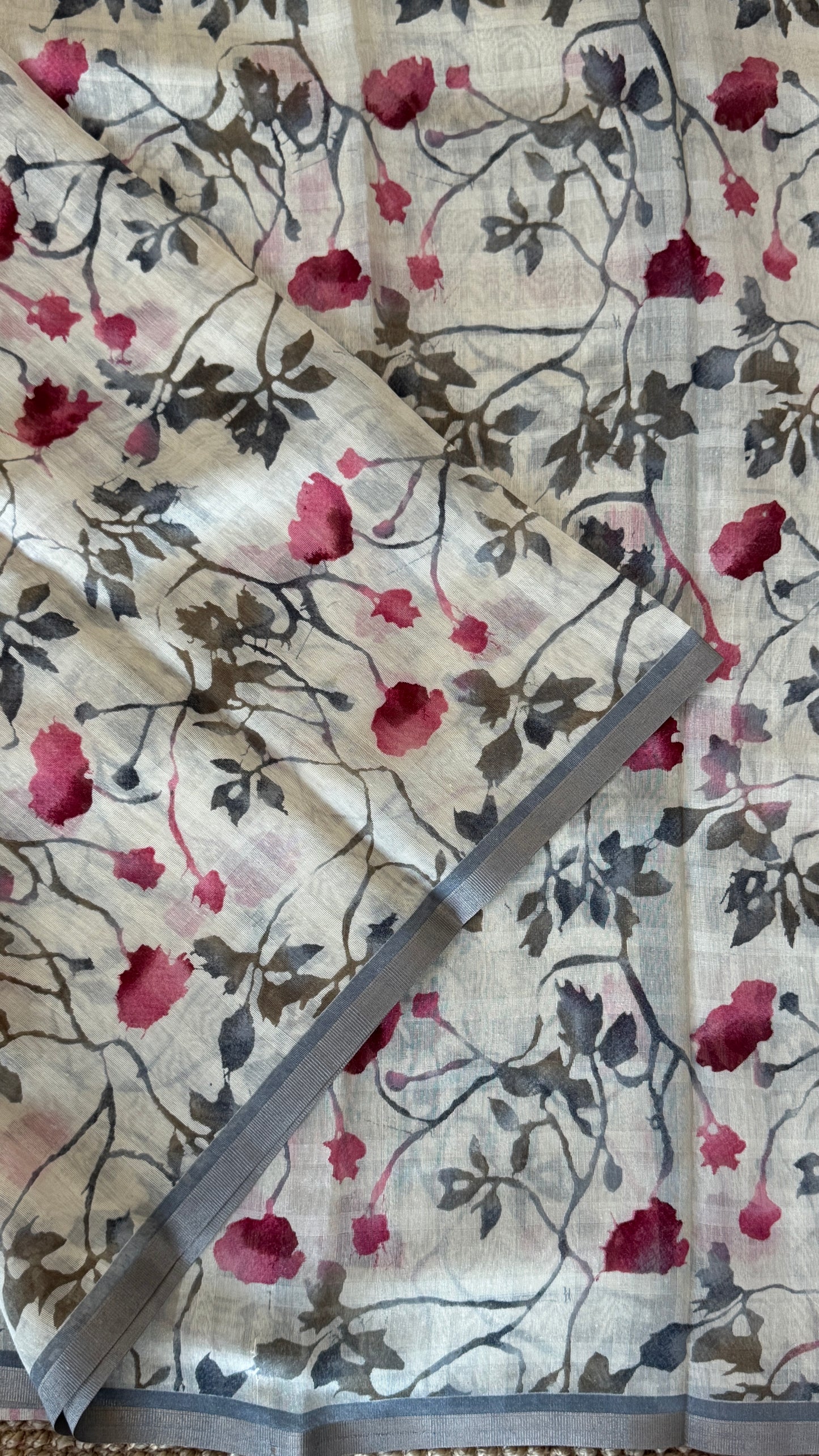 Floral Printed Soft Cotton Saree – Half White