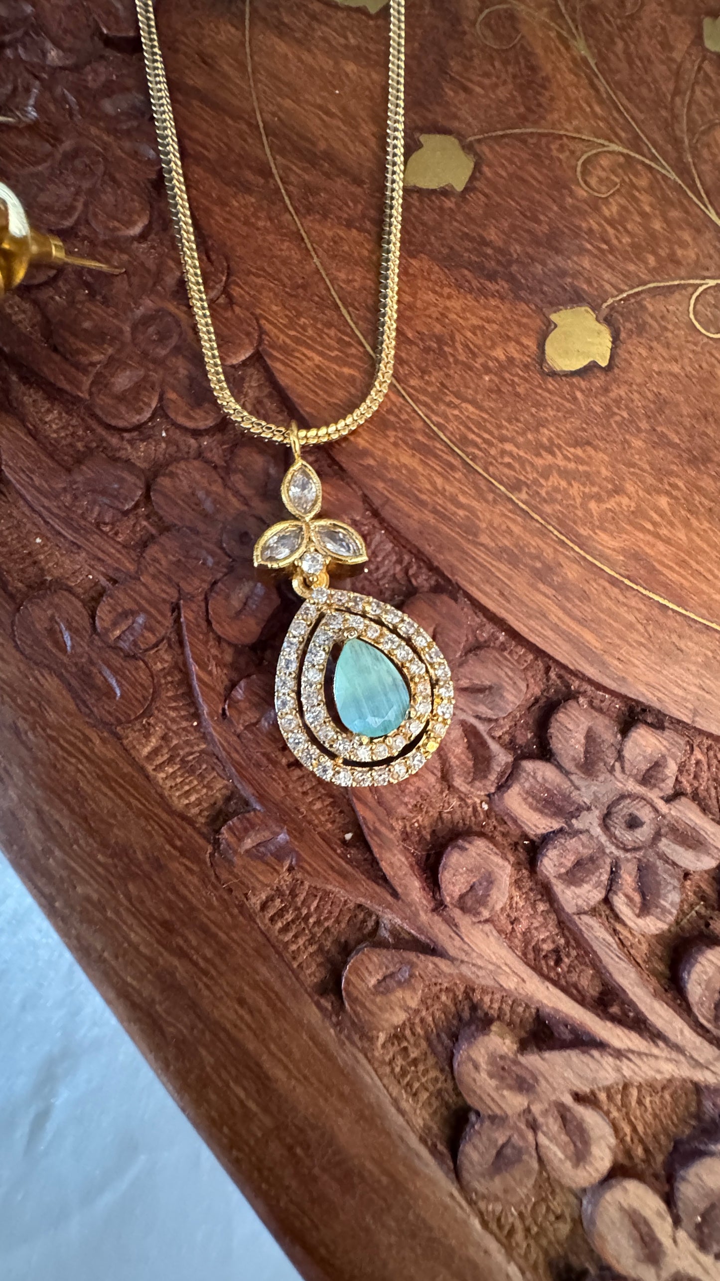 Simple Necklace Set with Mint Green Stone