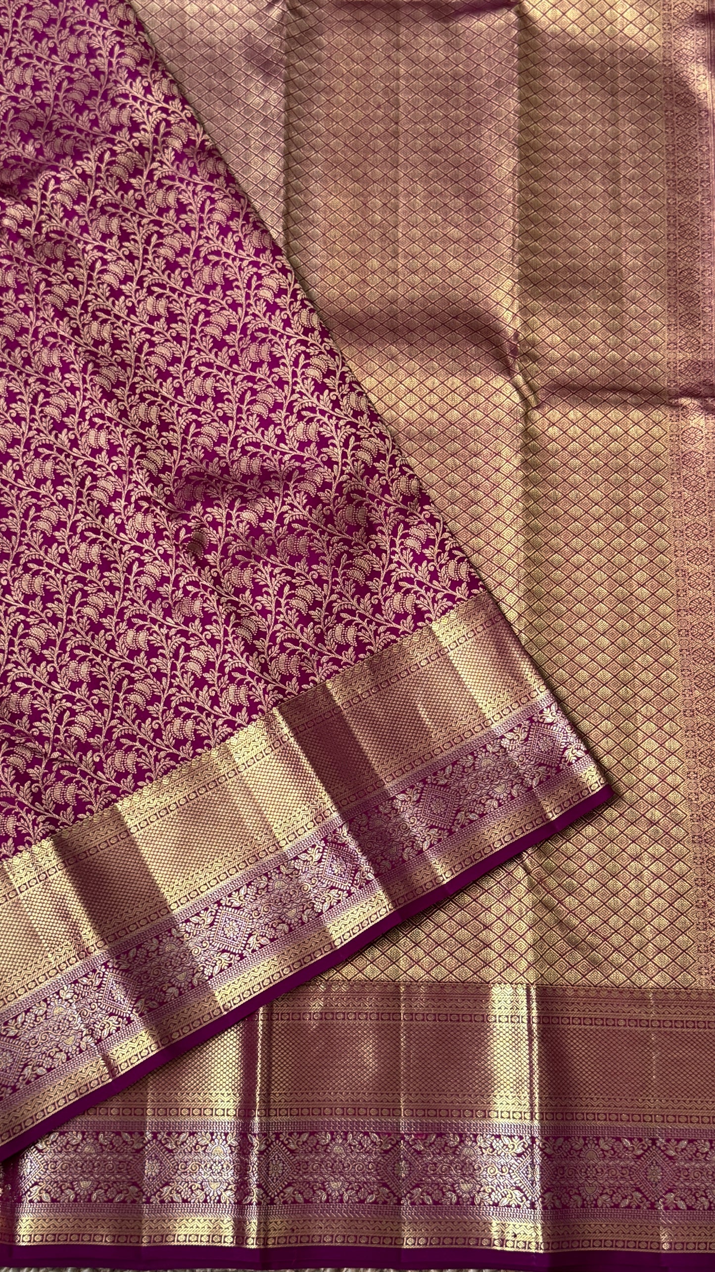 Pure Kanchivaram Silk Saree – Exquisite Pink with Gold Zari Brocade Weaving