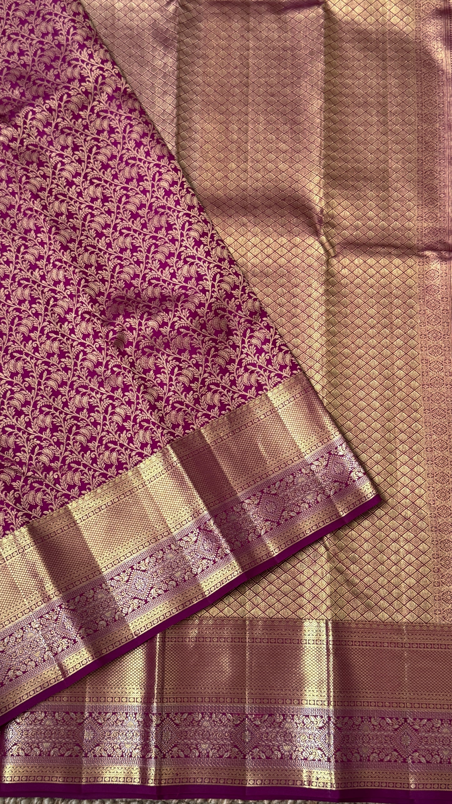 Pure Kanchivaram Silk Saree – Exquisite Pink with Gold Zari Brocade Weaving