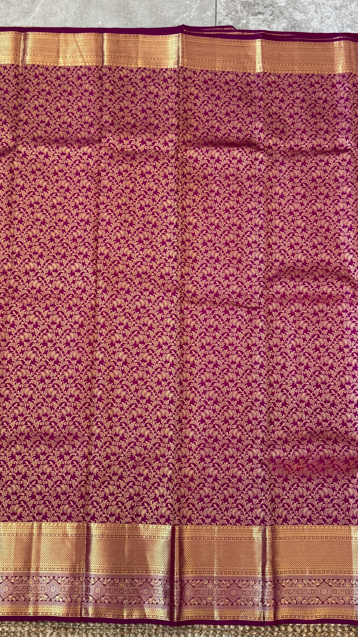 Pure Kanchivaram Silk Saree – Exquisite Pink with Gold Zari Brocade Weaving