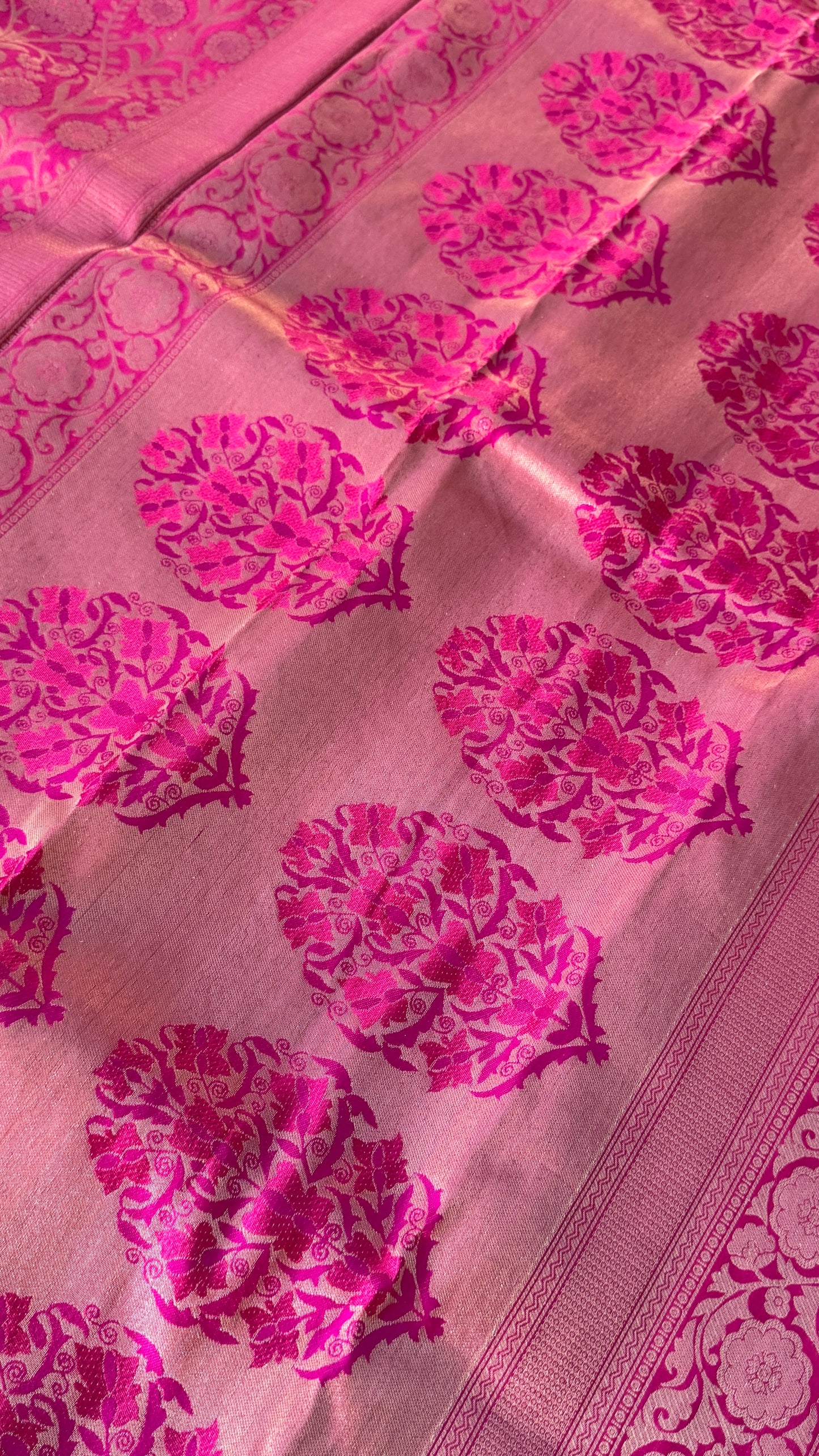 Pure Kanchivaram Silk Saree – Exquisite Pink with Gold Zari Brocade Weaving