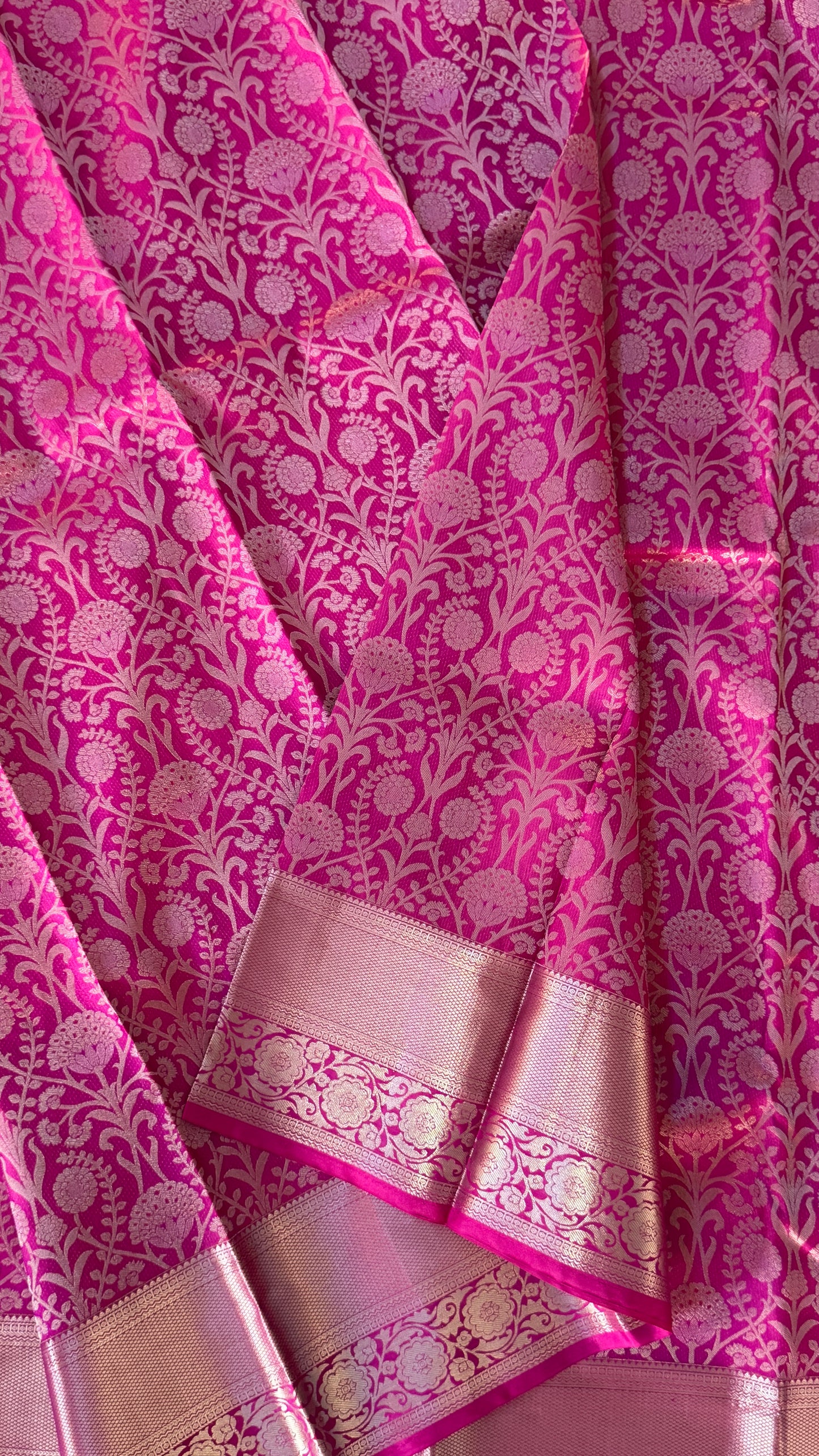 Pure Kanchivaram Silk Saree – Exquisite Pink with Gold Zari Brocade Weaving