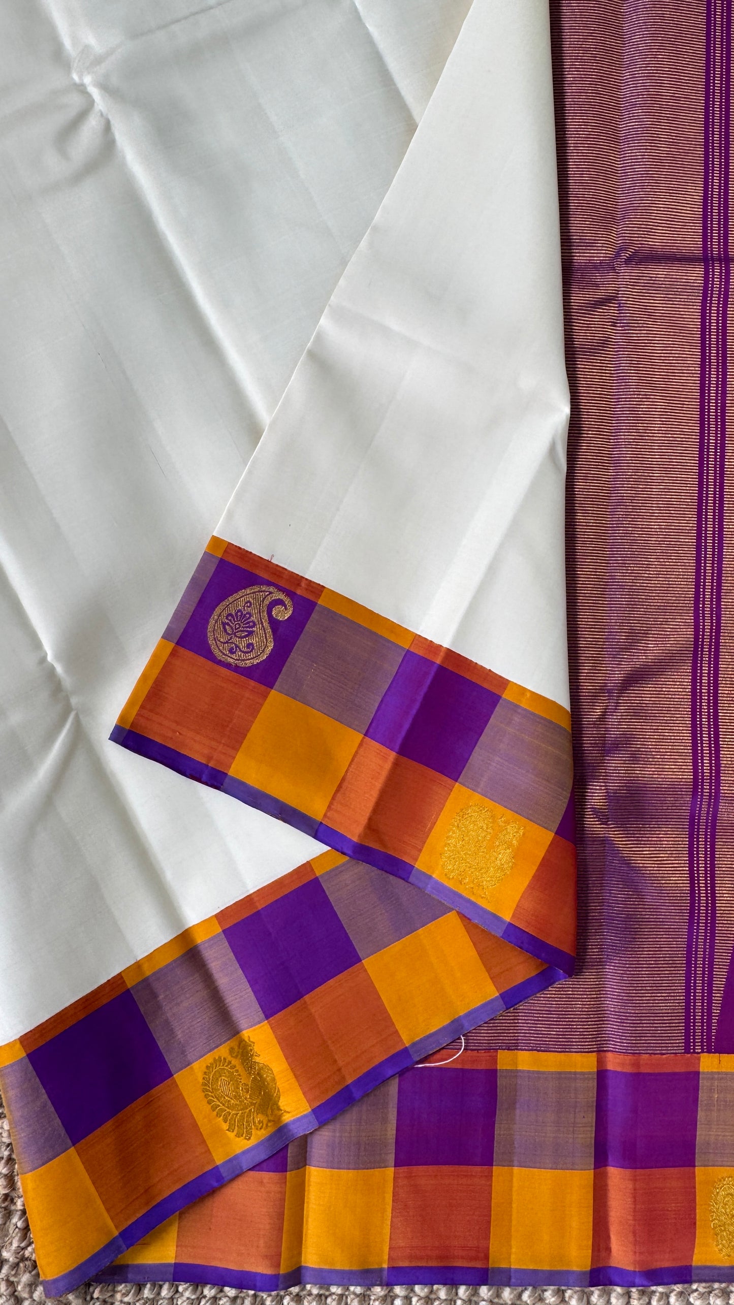 KANJIVARAM PURE SILK HANDLOOM SAREE – Half white with Multicolor Border