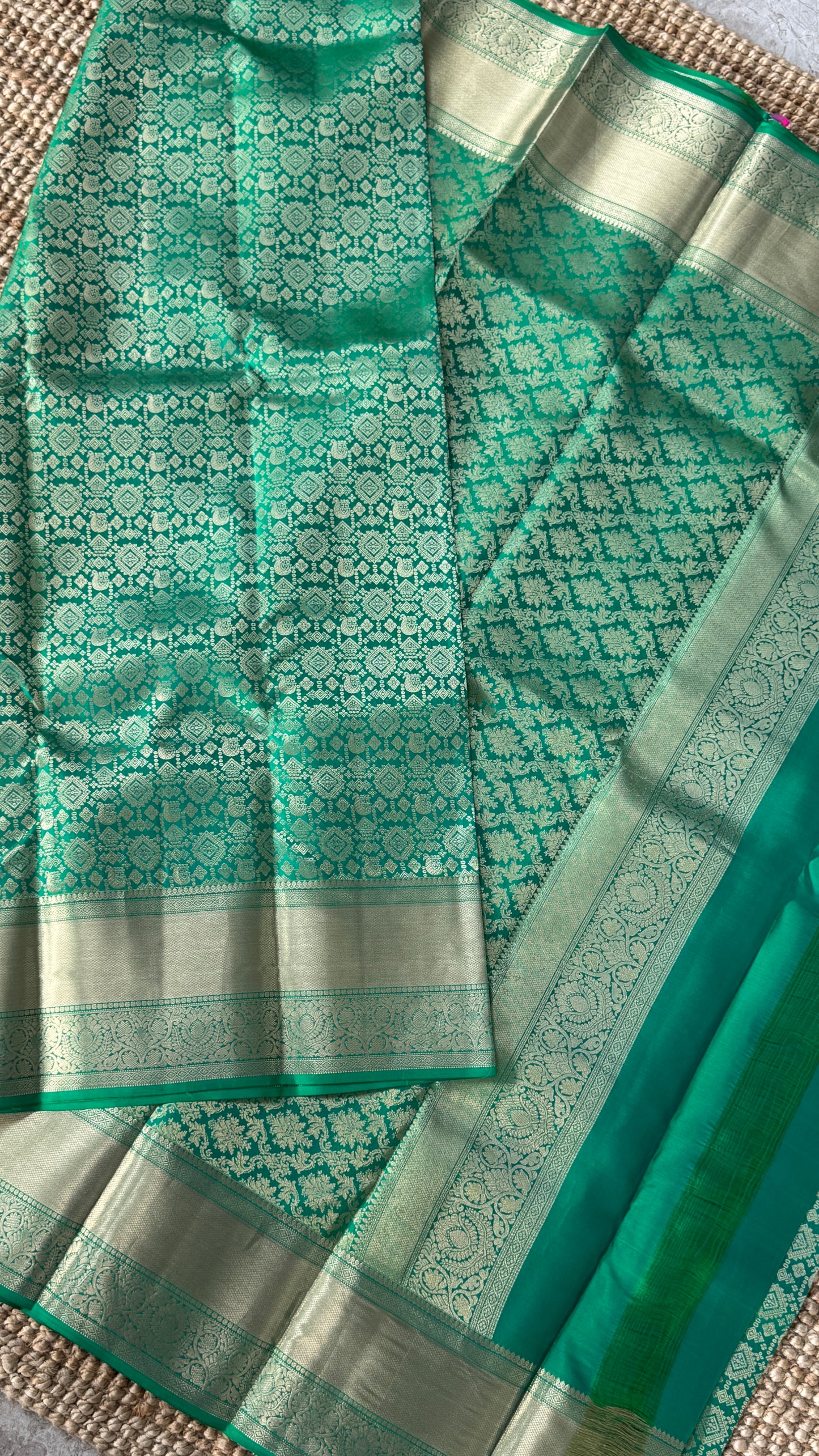 Pure Kanchivaram Silk Saree – Exquisite Green
