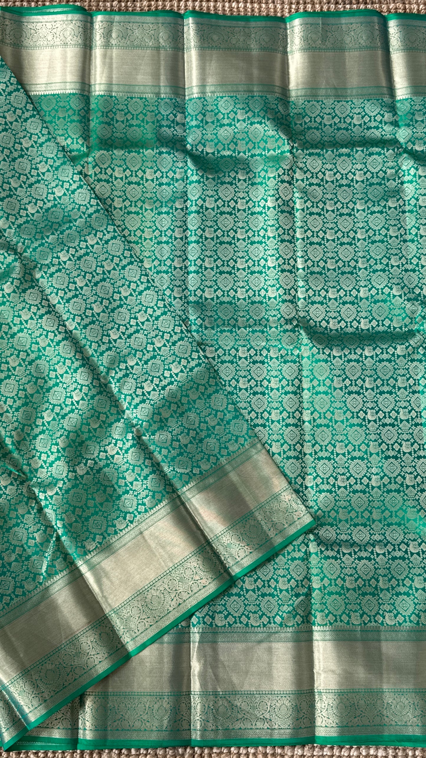 Pure Kanchivaram Silk Saree – Exquisite Green