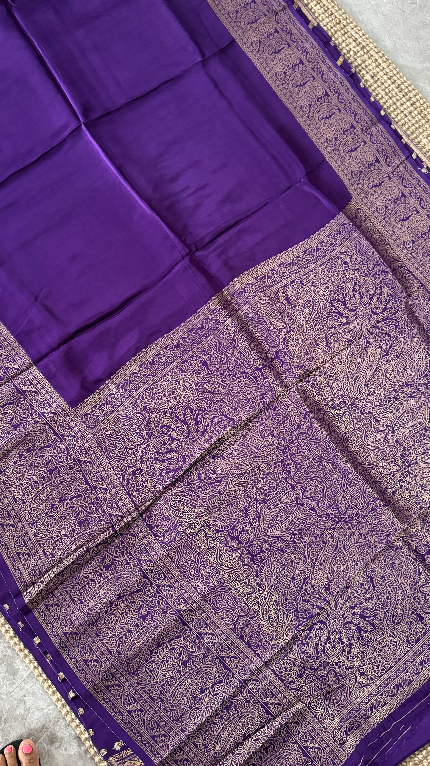 Pure Crepe silk saree – Purple with Rich Zari Weaving border