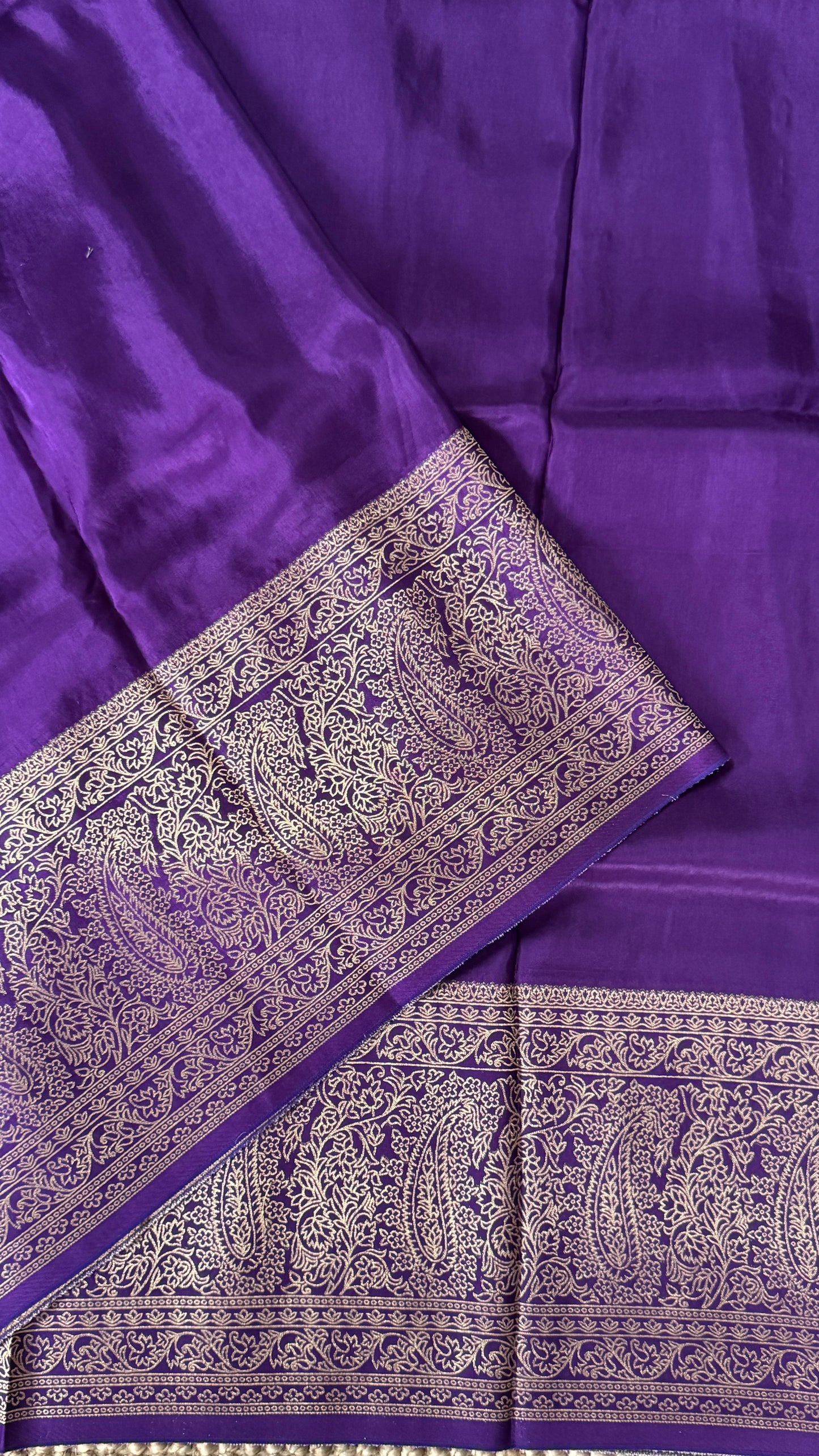 Pure Crepe silk saree – Purple with Rich Zari Weaving border