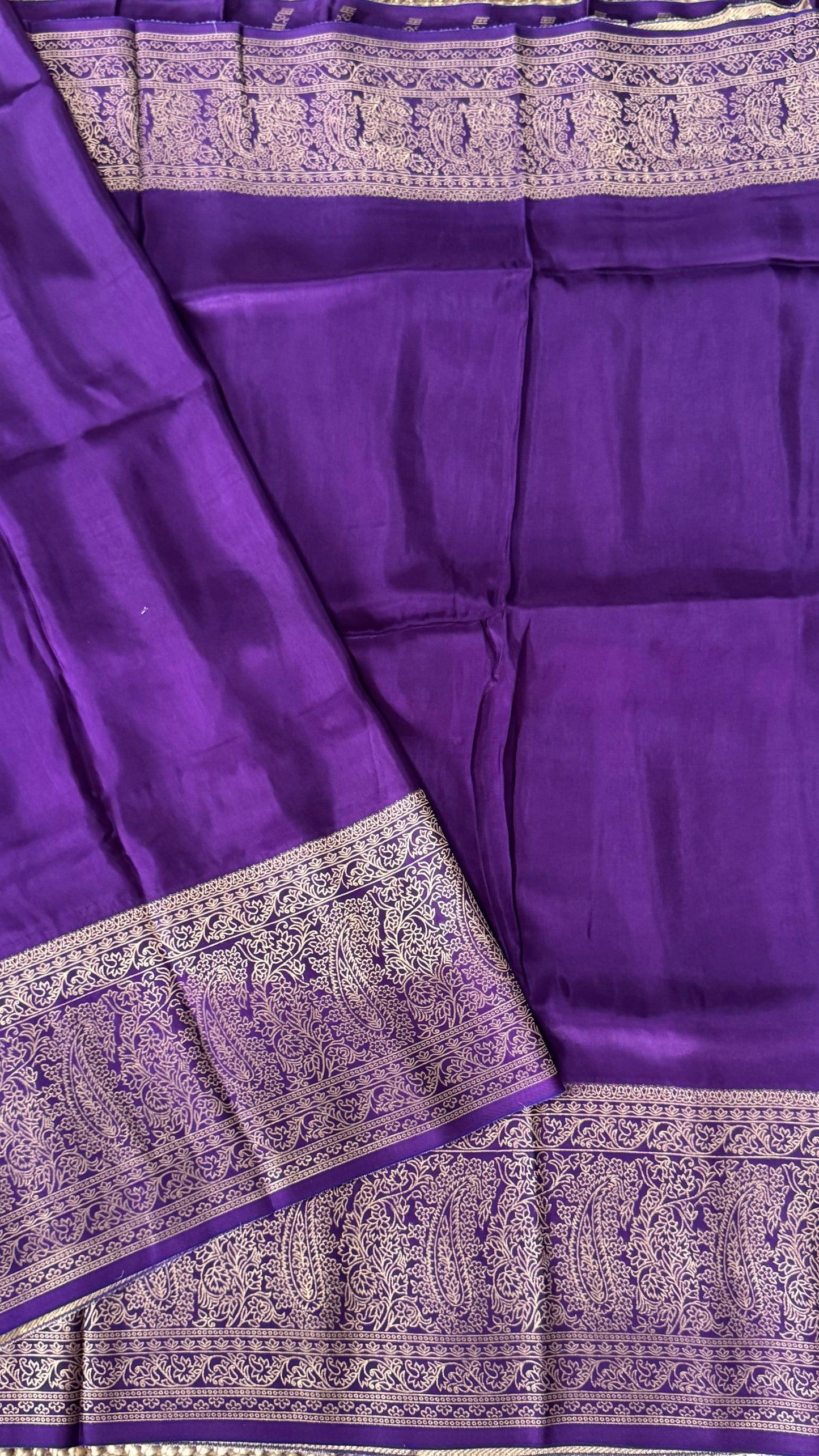 Pure Crepe silk saree – Purple with Rich Zari Weaving border