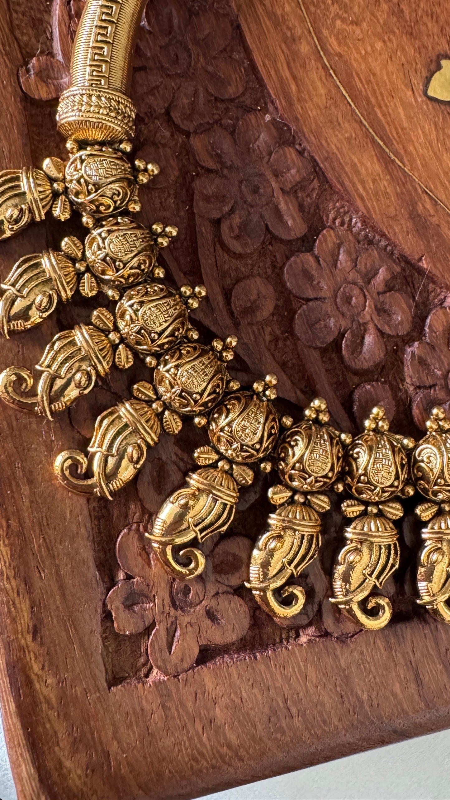 Antique Elephant Choker Neckpiece with Jhumka