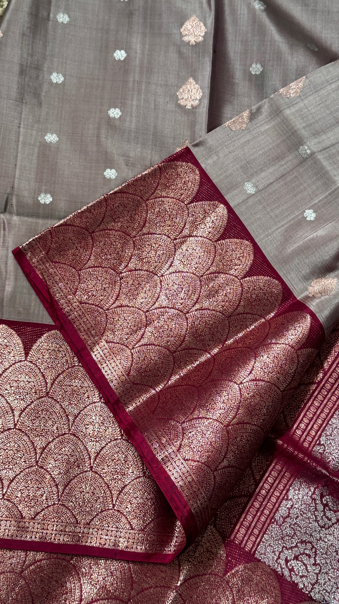 PURE SOFT SILK HANDLOOM SAREE – Nude with Maroon and Rose Gold Border