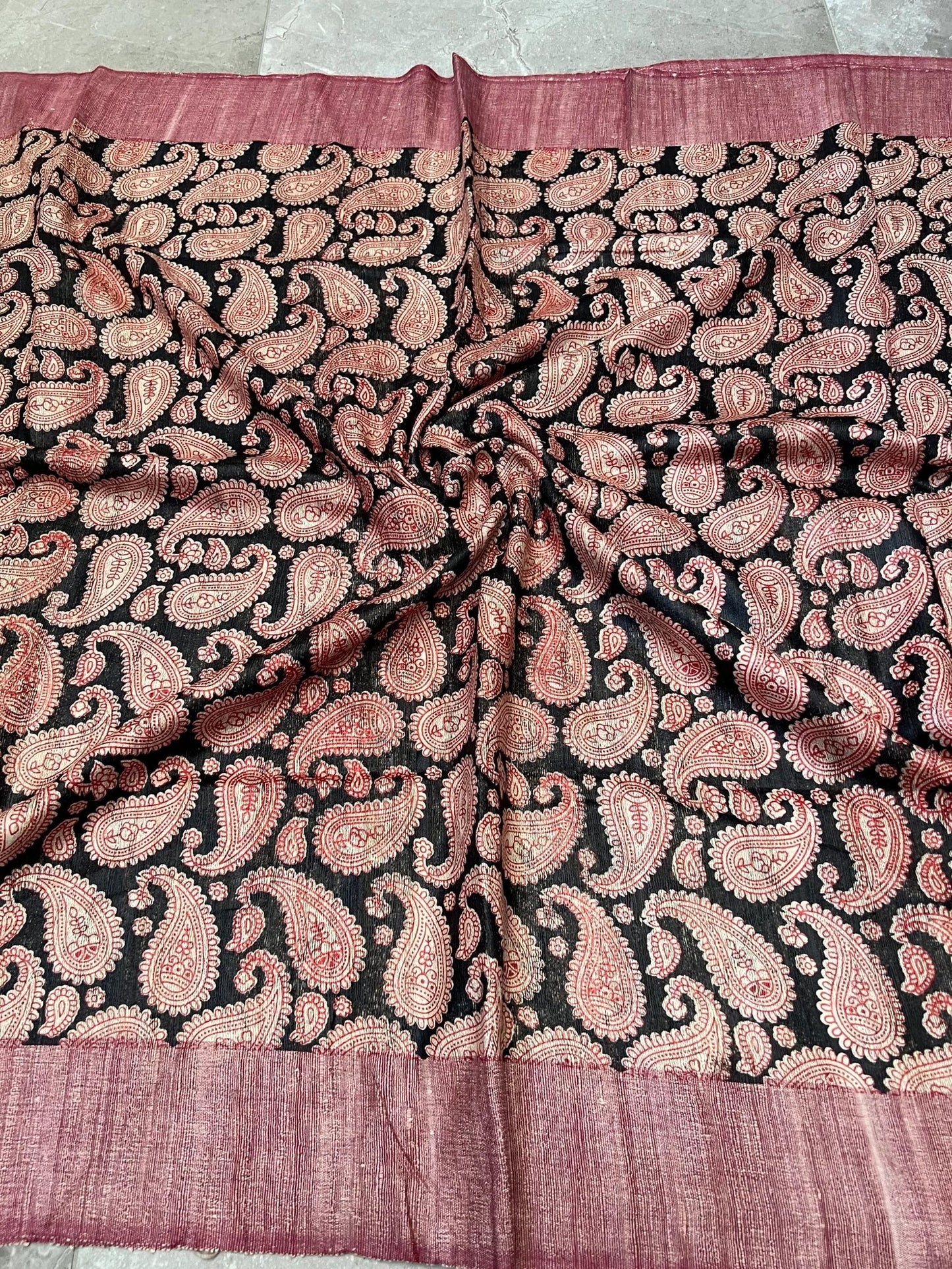 Handloom Giccha silk saree – Ajrakh block prints