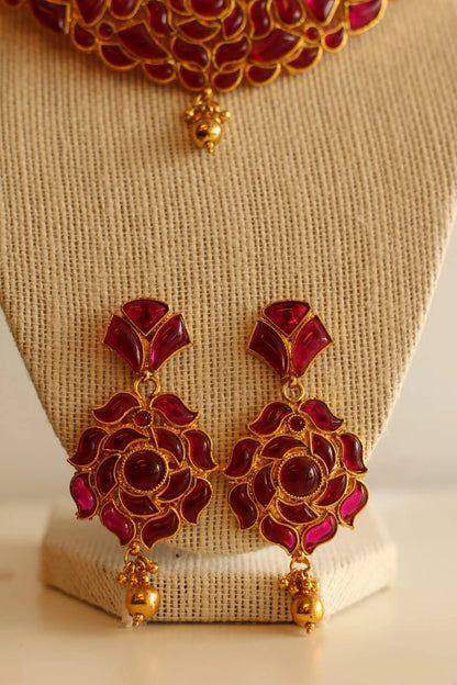Gorgeous Gold Base Ruby Stone Rose Color Necklace set