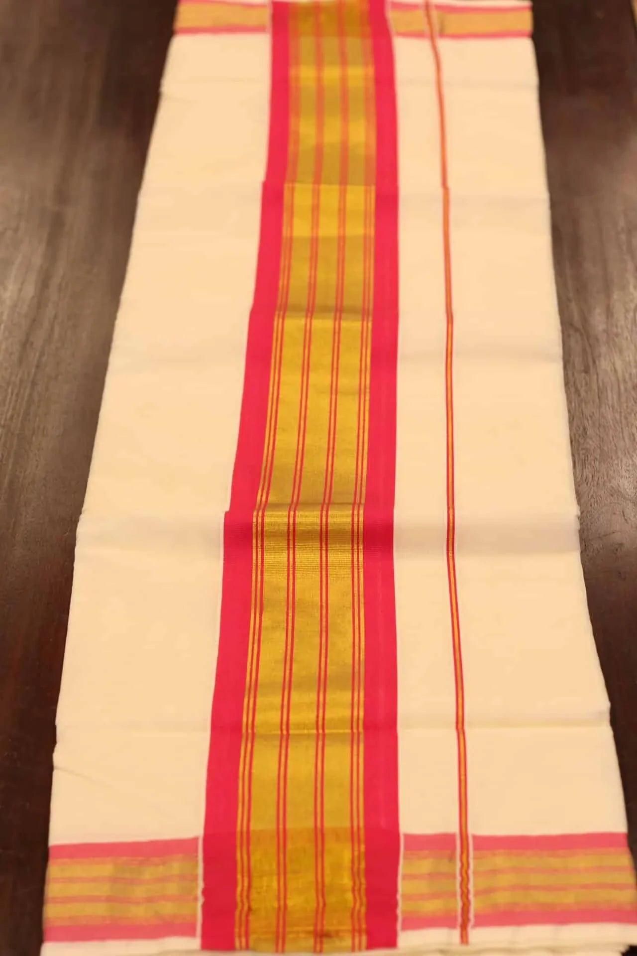 Onam Set Saree – Rani Pink color border