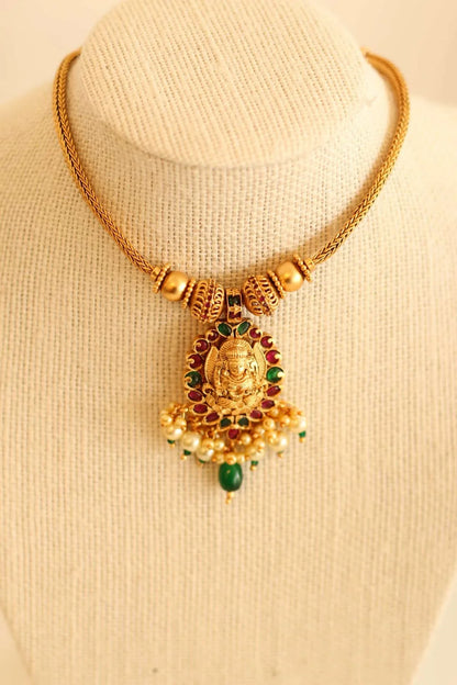 Simple temple pendant Necklace