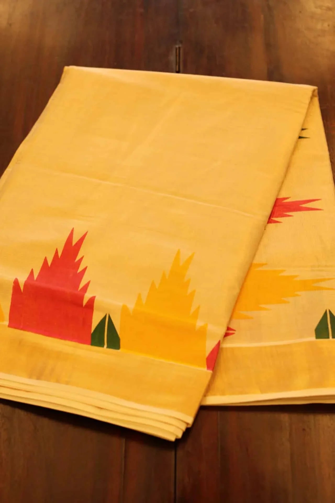 Onam saree with gold and temple border prints
