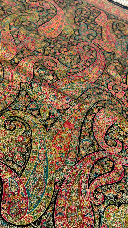 A Kashmiri Pashmina Banarasi Handwoven Floral Saree - Black