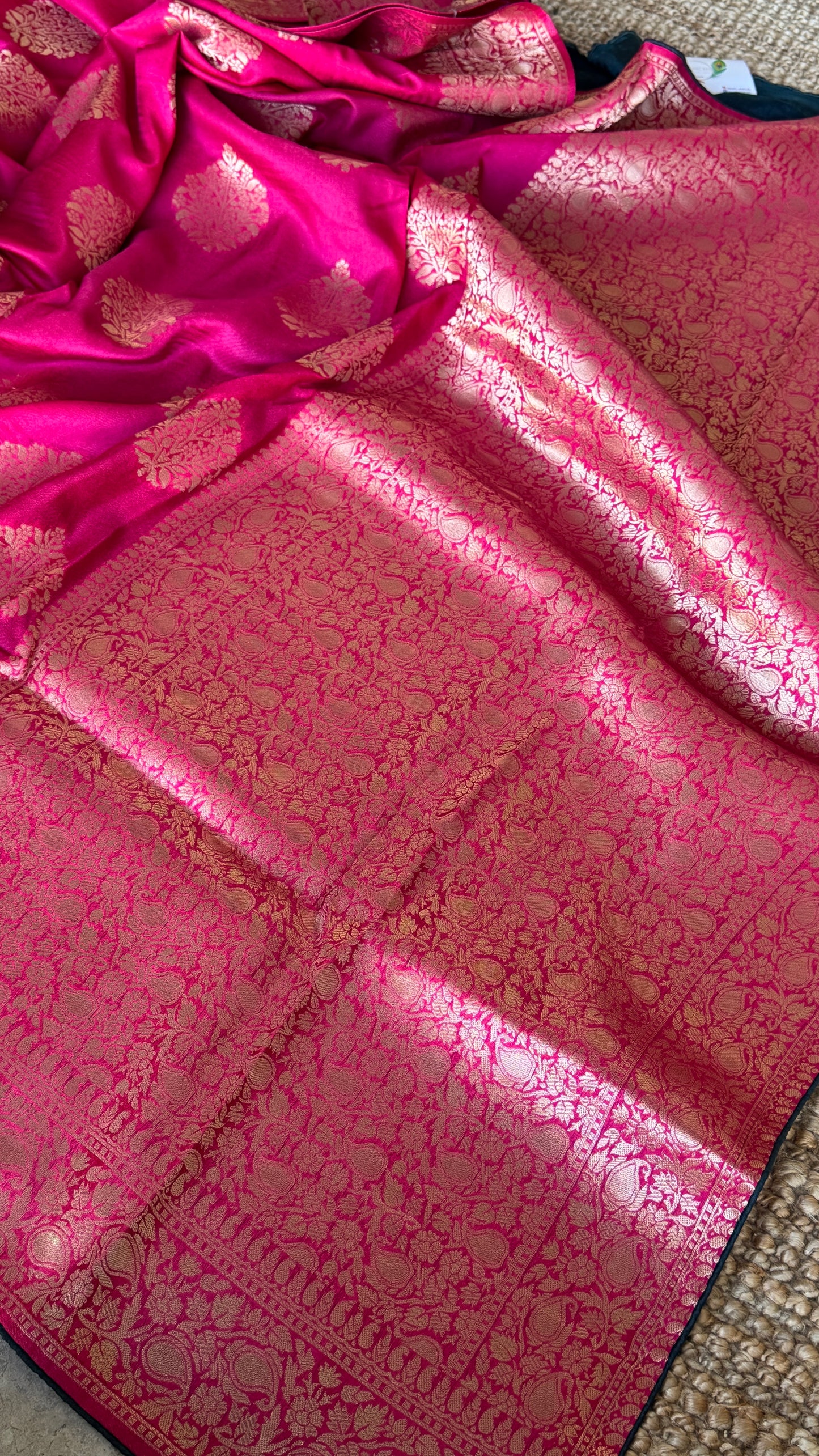 Munga Silk Banarasi Sarees -Hot Pink Elegance