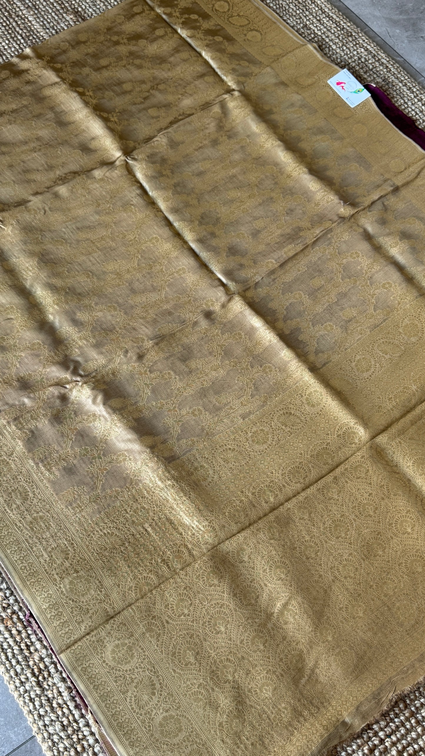Munga Silk Banarasi Sarees - Subtle Gold Elegance