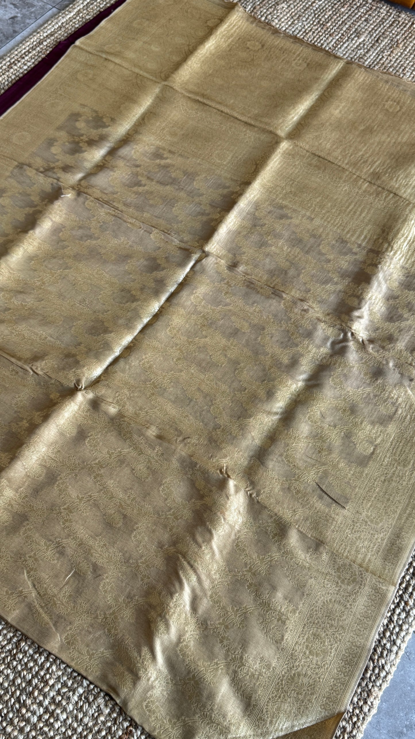 Munga Silk Banarasi Sarees - Subtle Gold Elegance