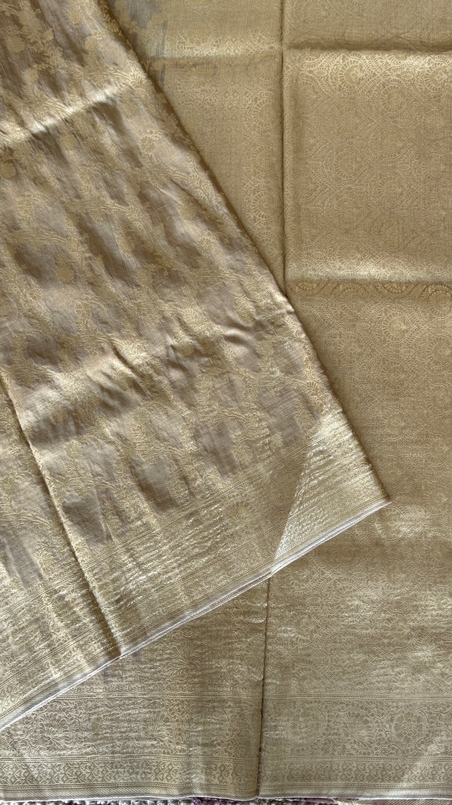 Munga Silk Banarasi Sarees - Subtle Gold Elegance