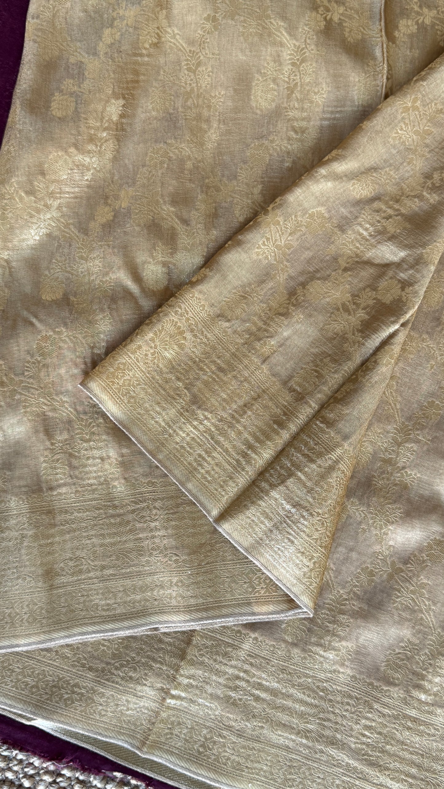 Munga Silk Banarasi Sarees - Subtle Gold Elegance