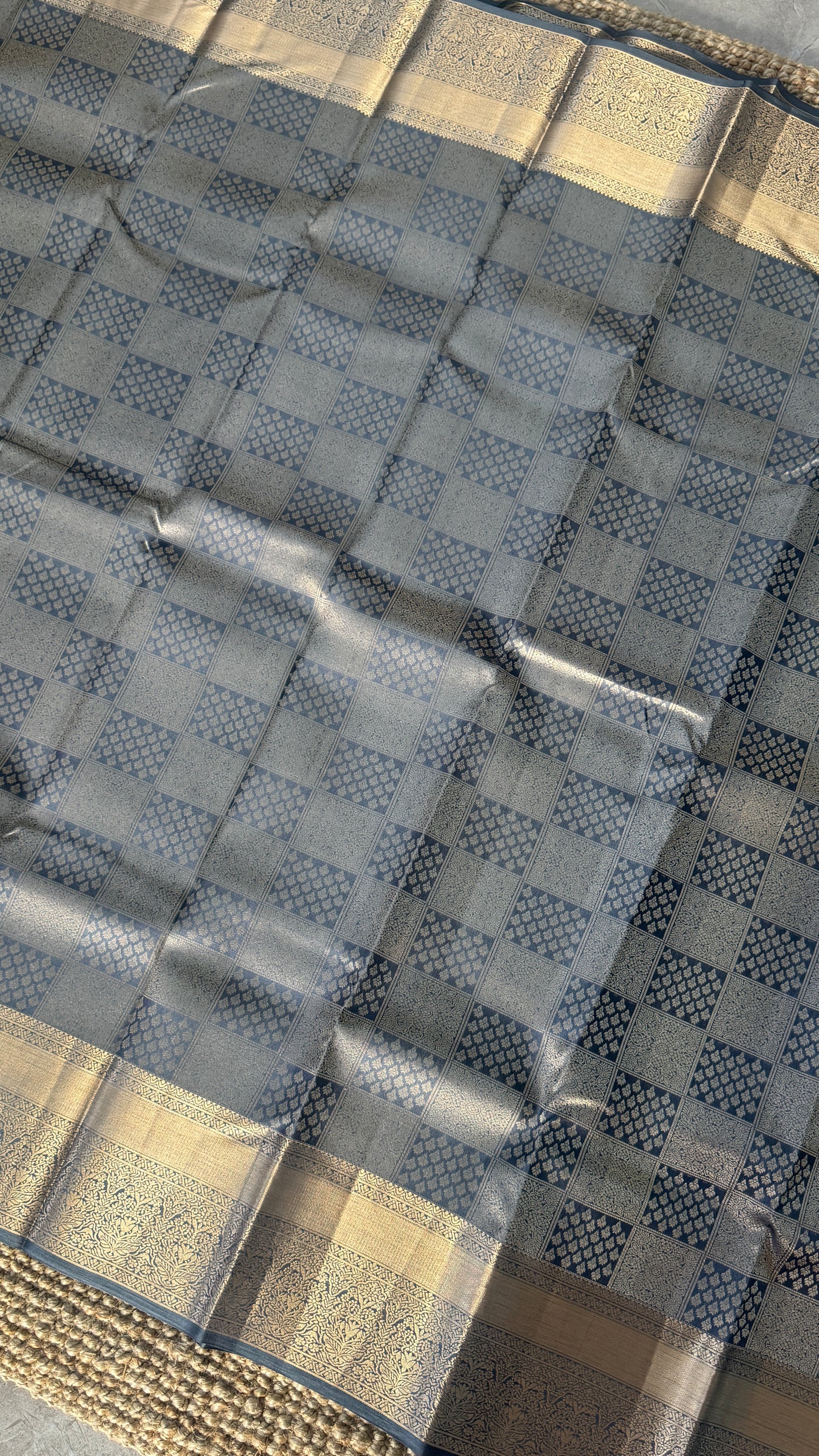 Pure Kanchivaram Silk Saree – Grey